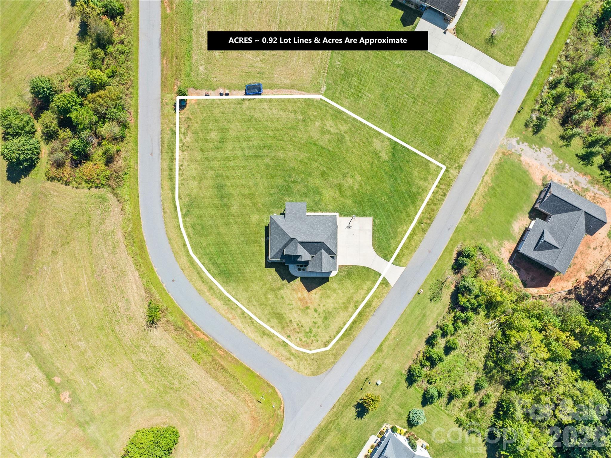 main property photo 12