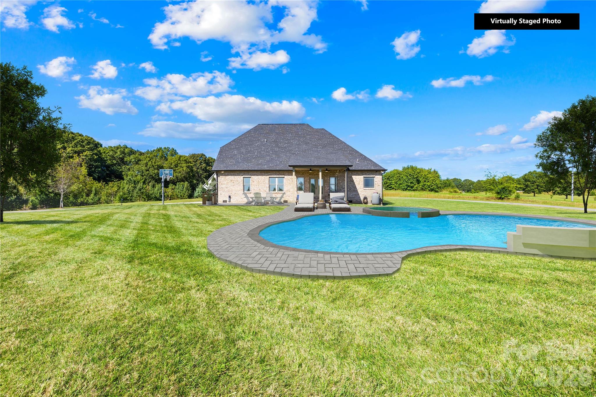 main property photo 5