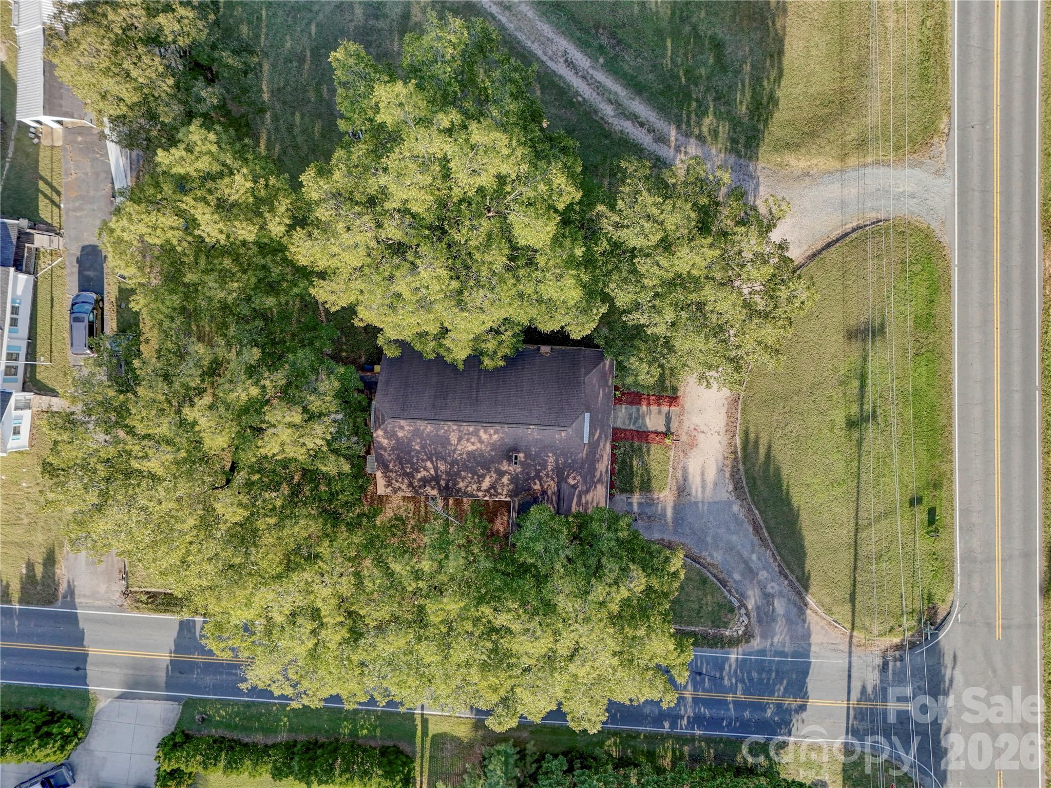 main property photo 30