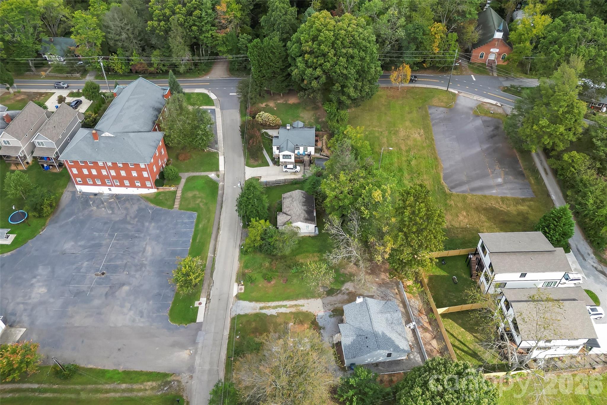 main property photo 20