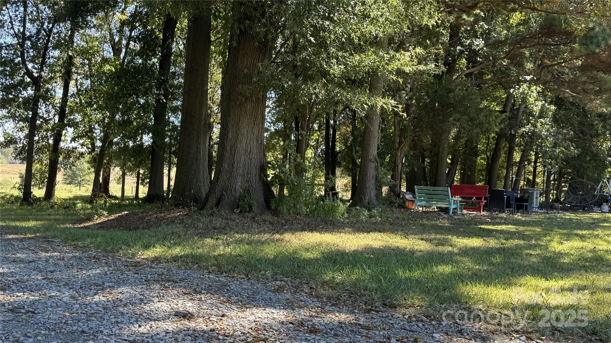 main property photo 40