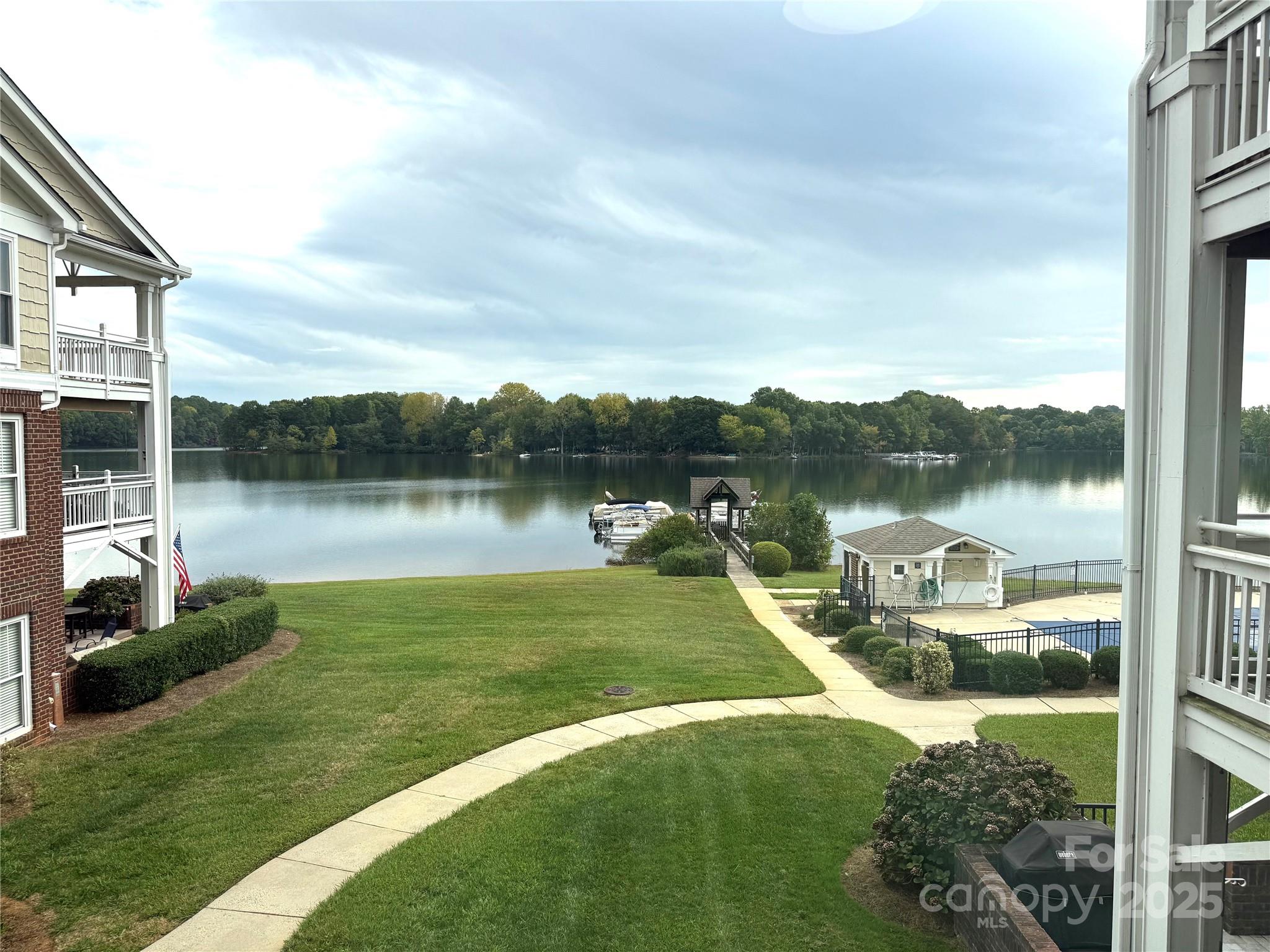 main property photo 40