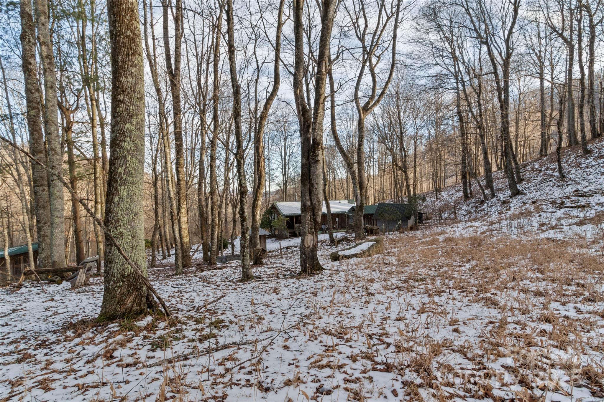 main property photo 10