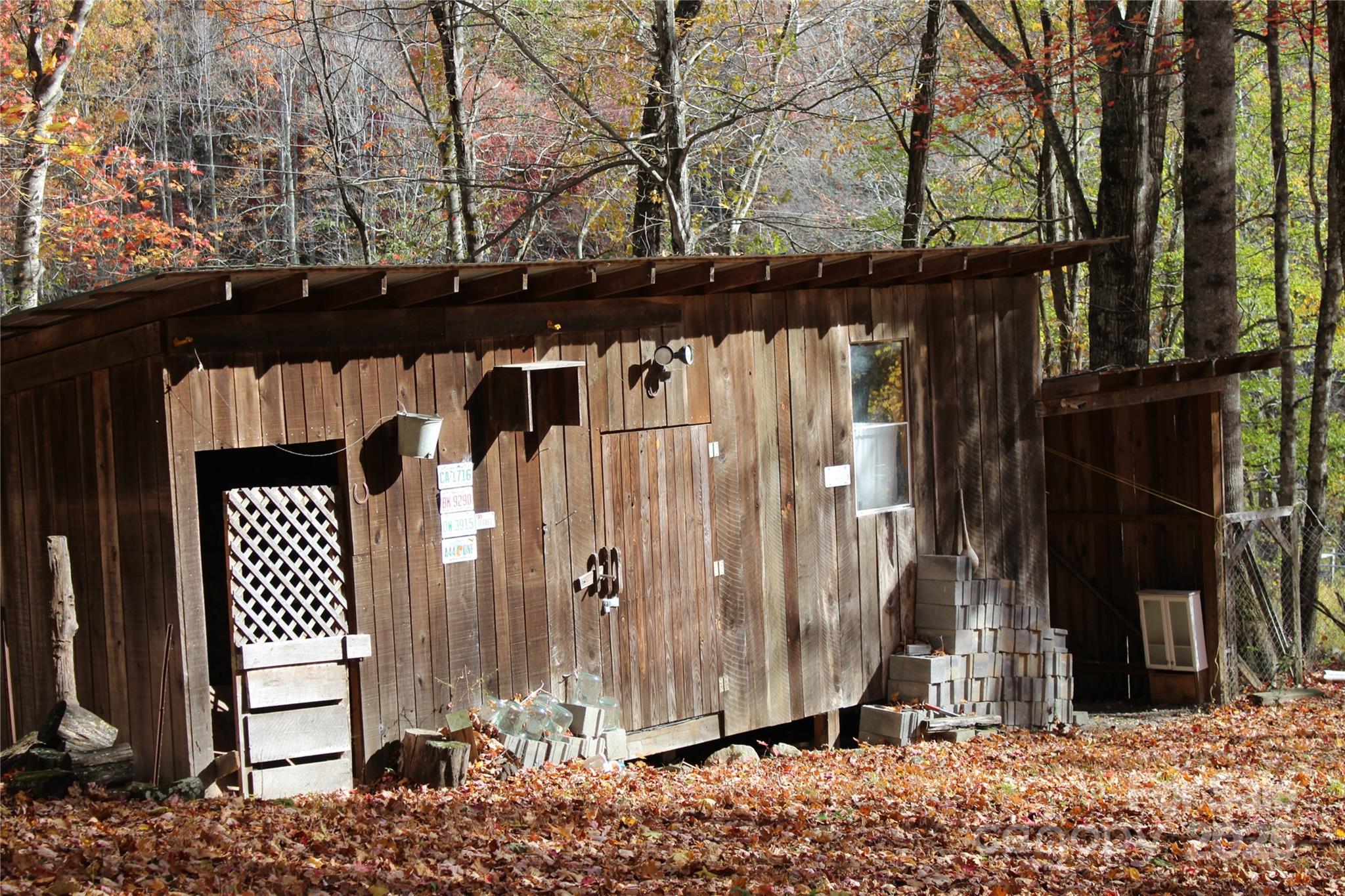 main property photo 7
