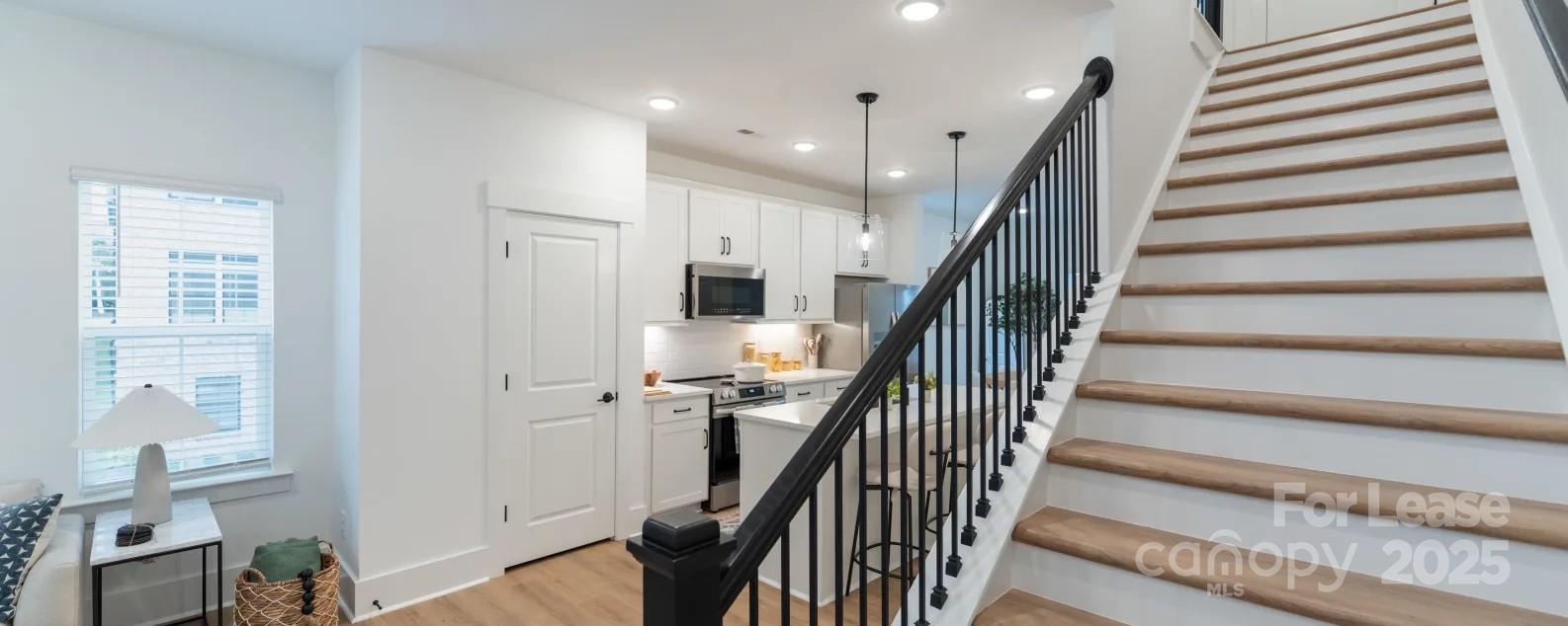 property viewer photo 14