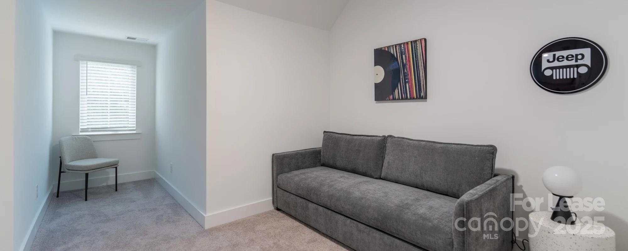 property viewer photo 18