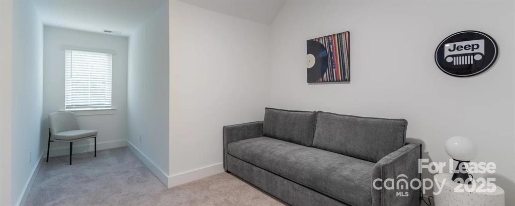 property viewer photo 23