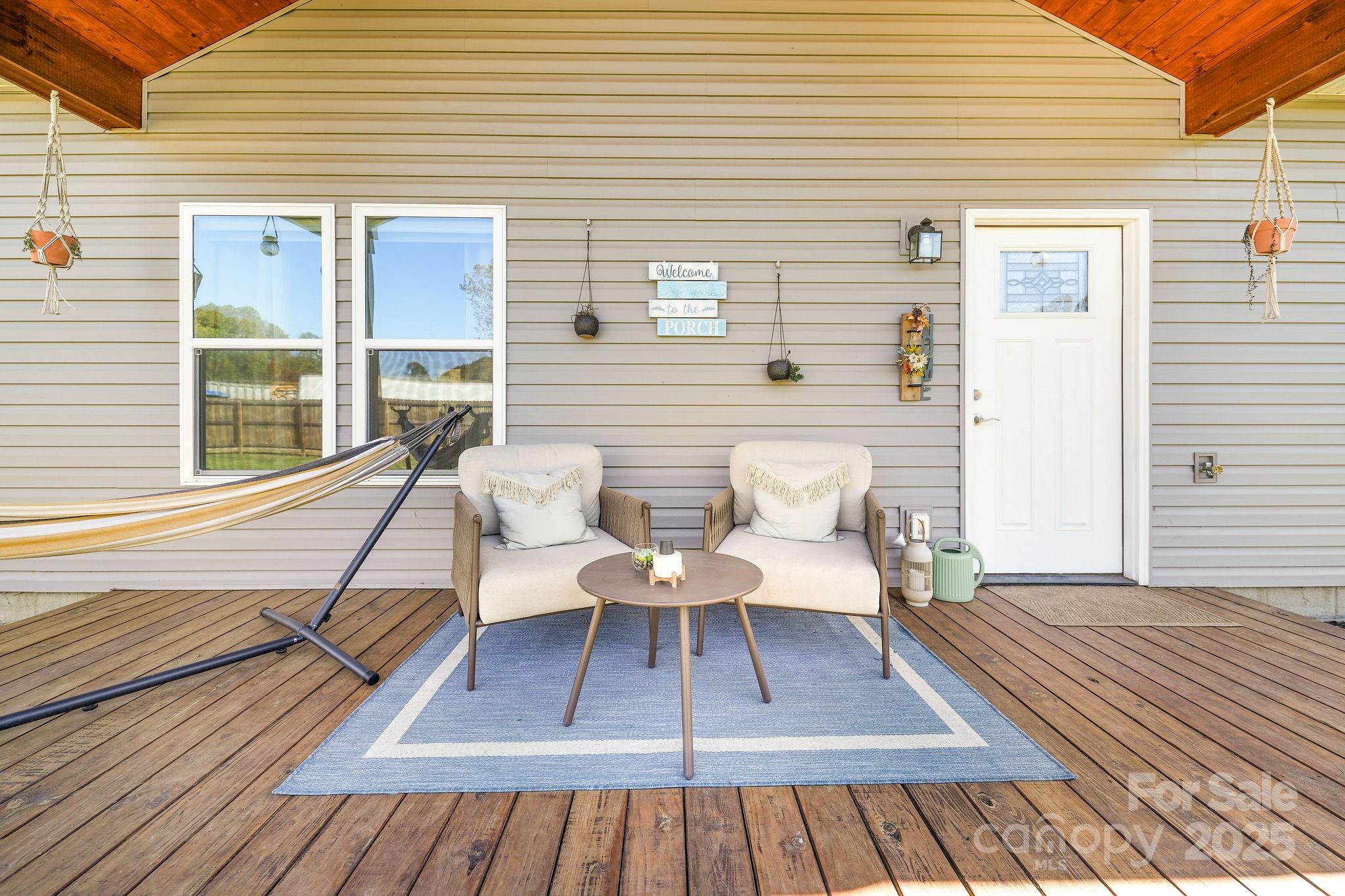 property viewer photo 3