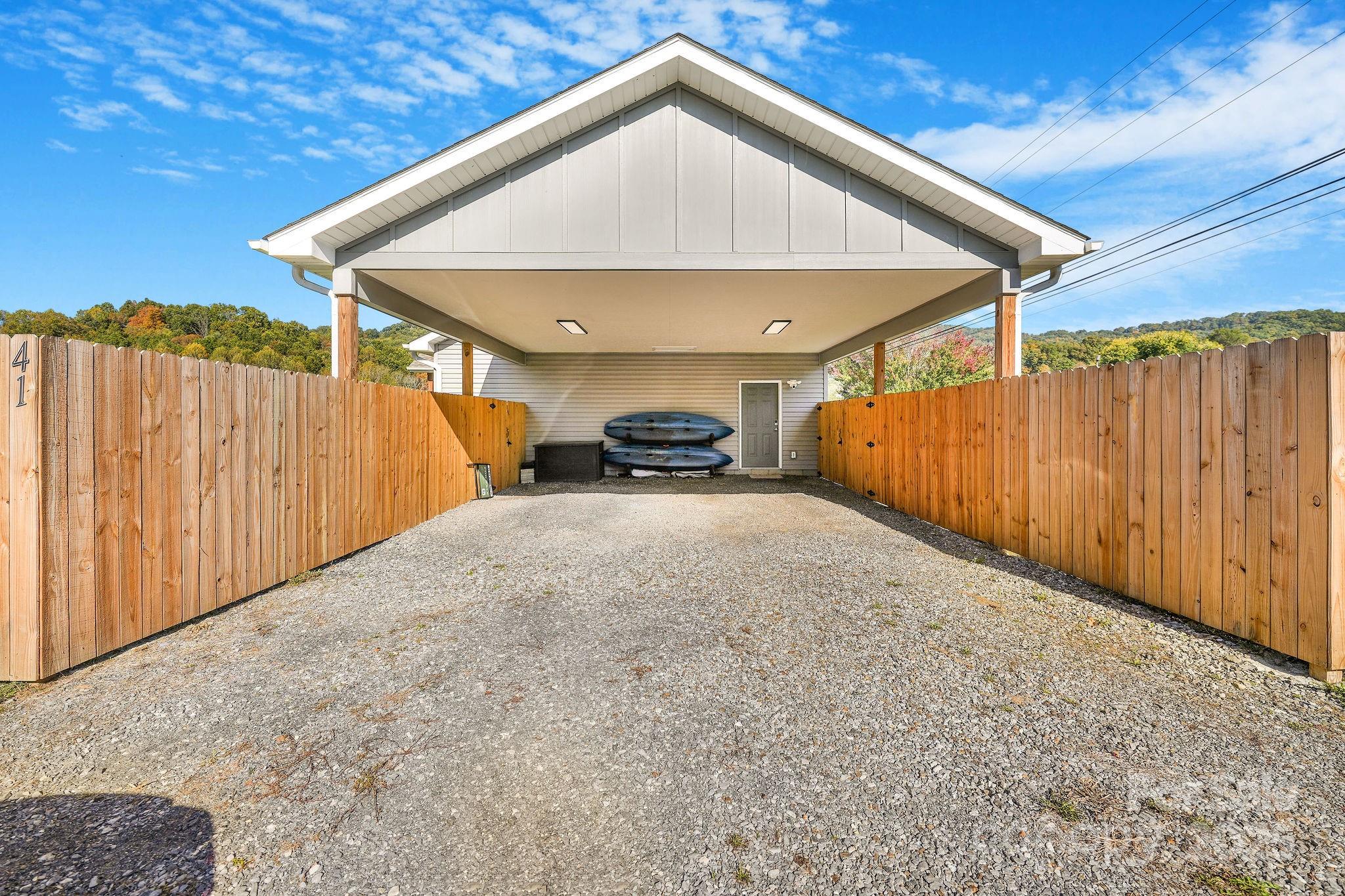 property viewer photo 35