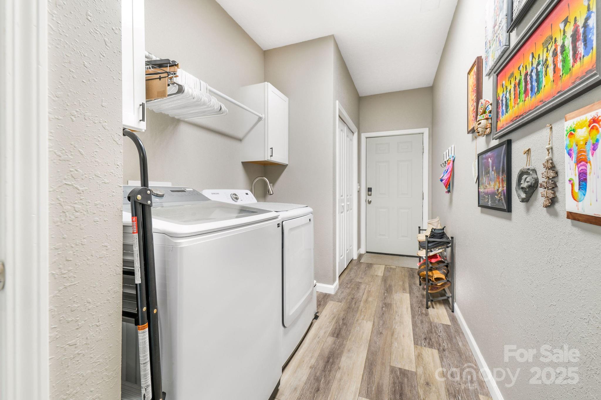 property viewer photo 41