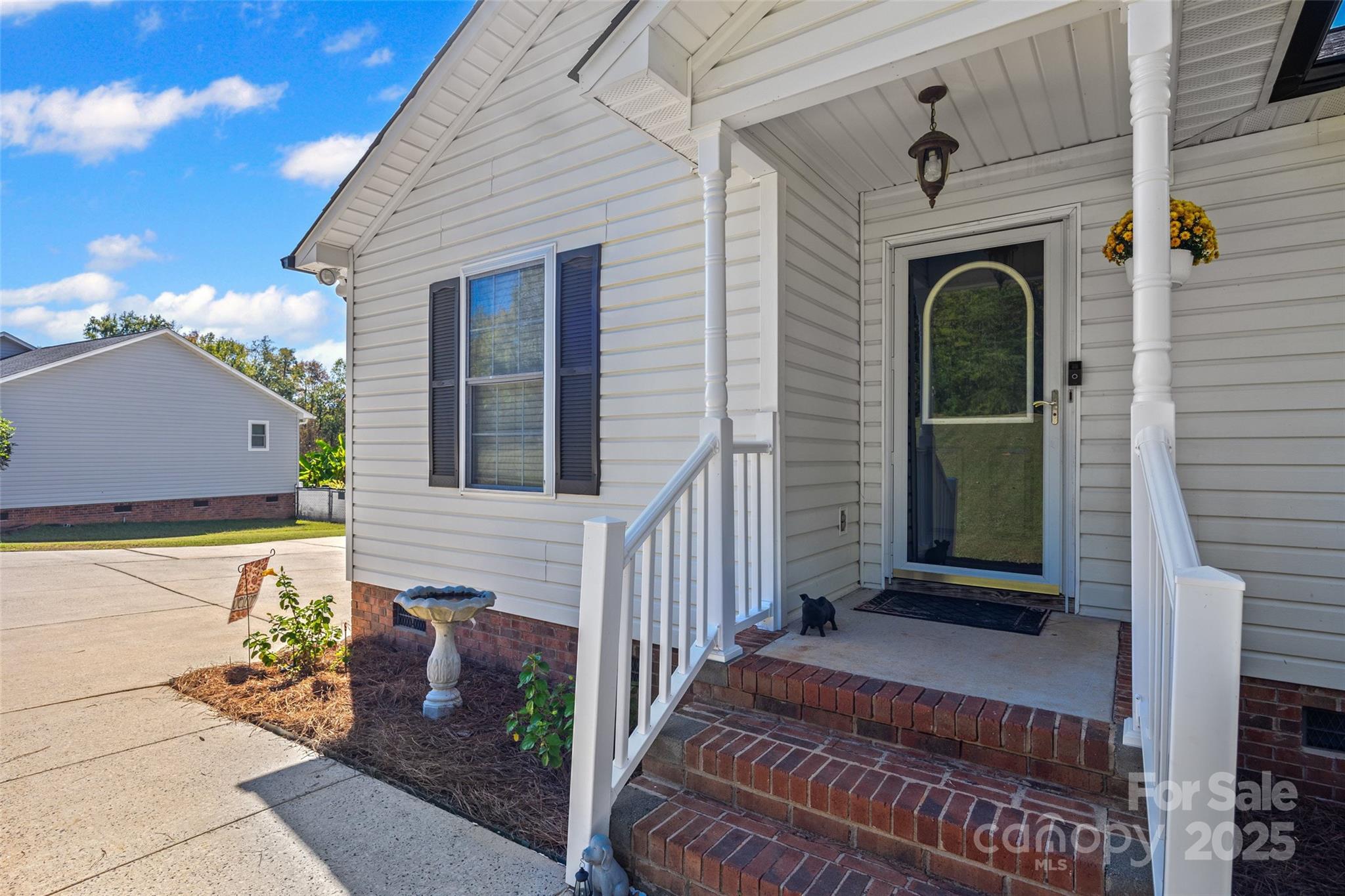 property viewer photo 1