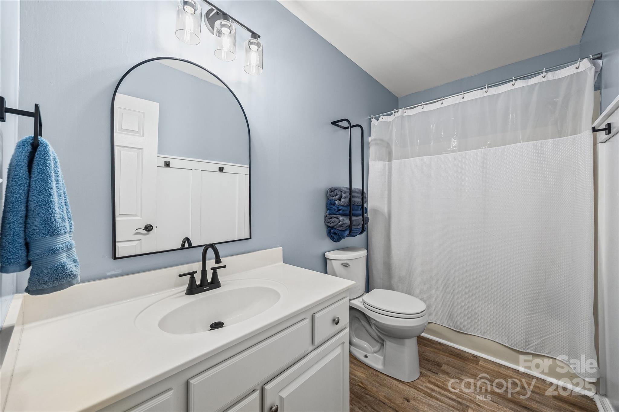 property viewer photo 16