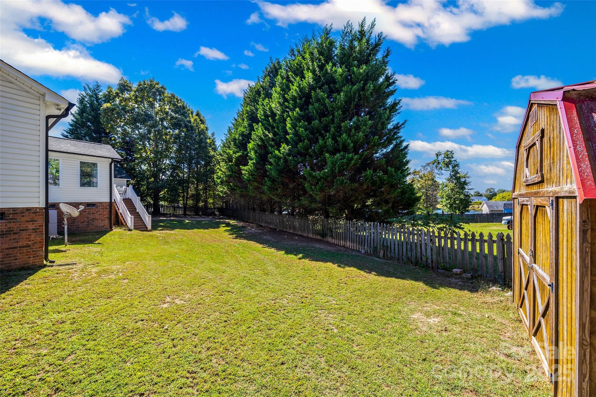 property viewer photo 20