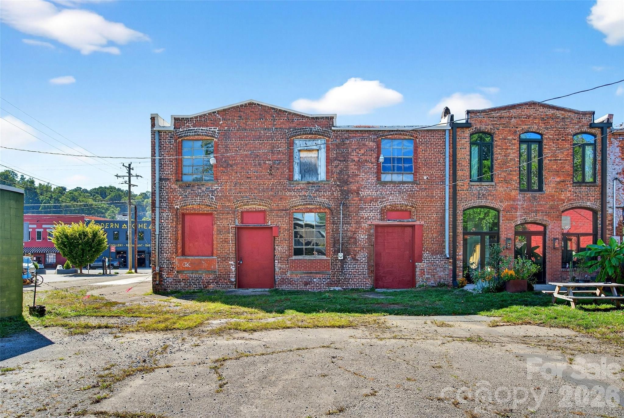 main property photo 7