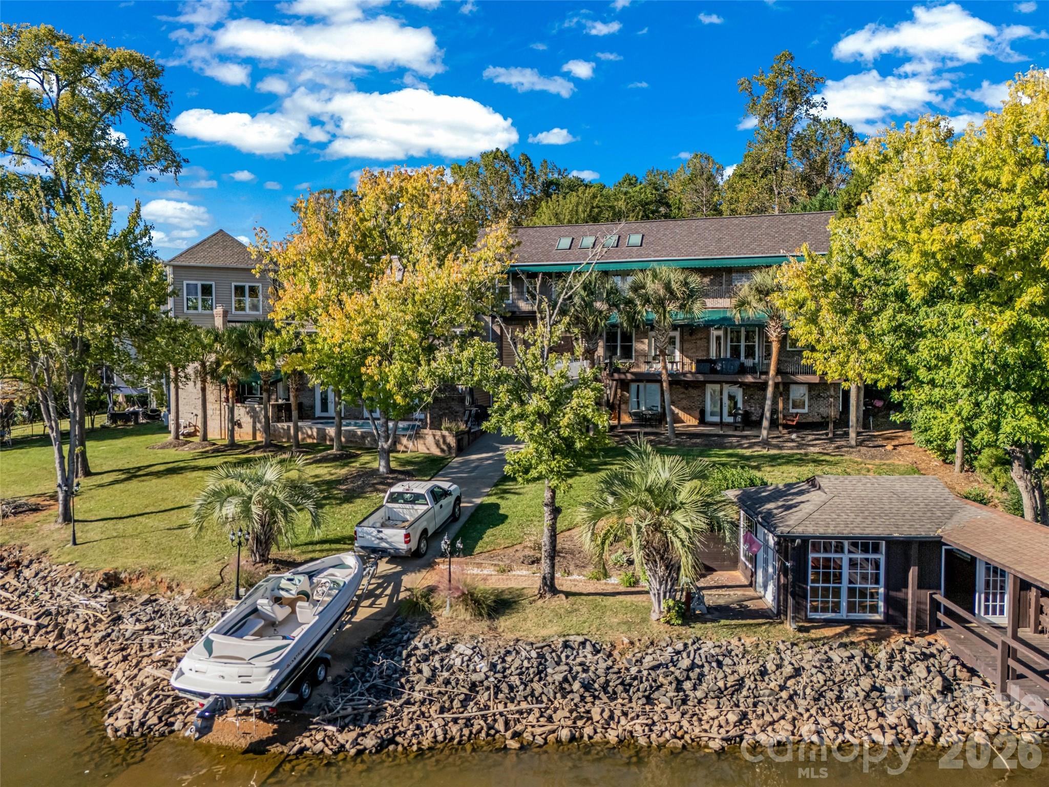 main property photo 39