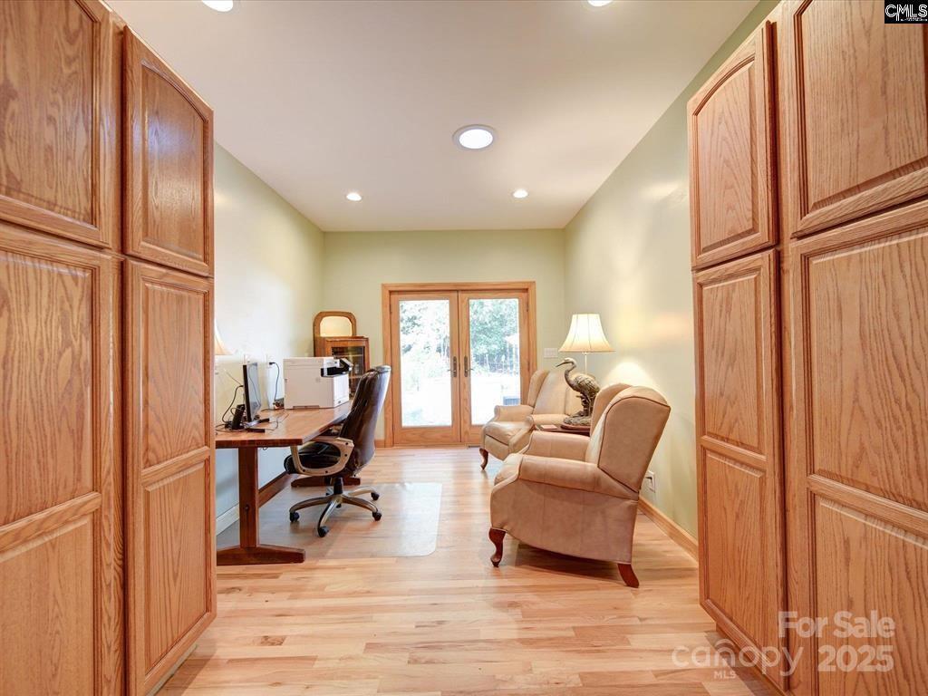 main property photo 23