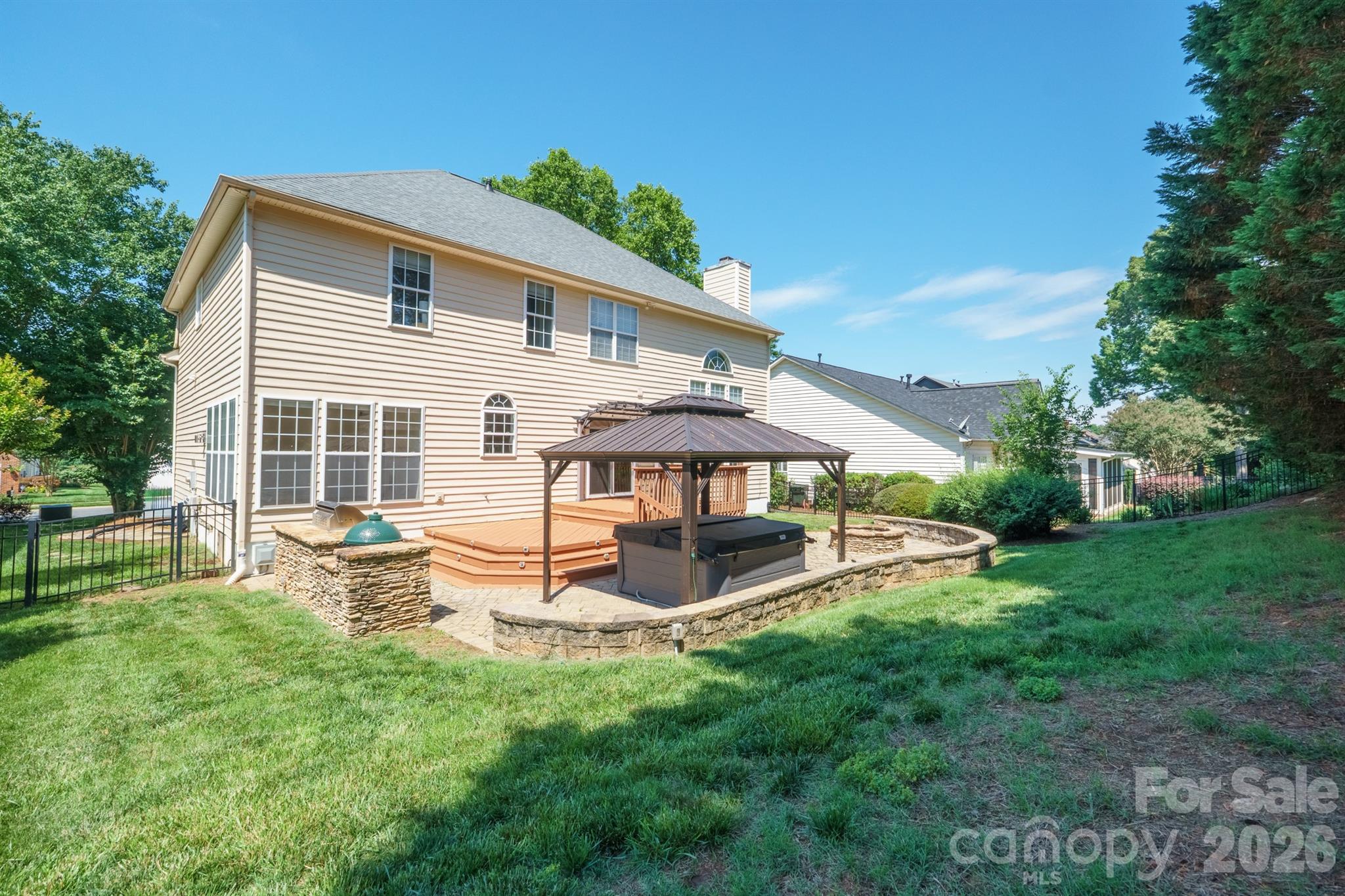 main property photo 37
