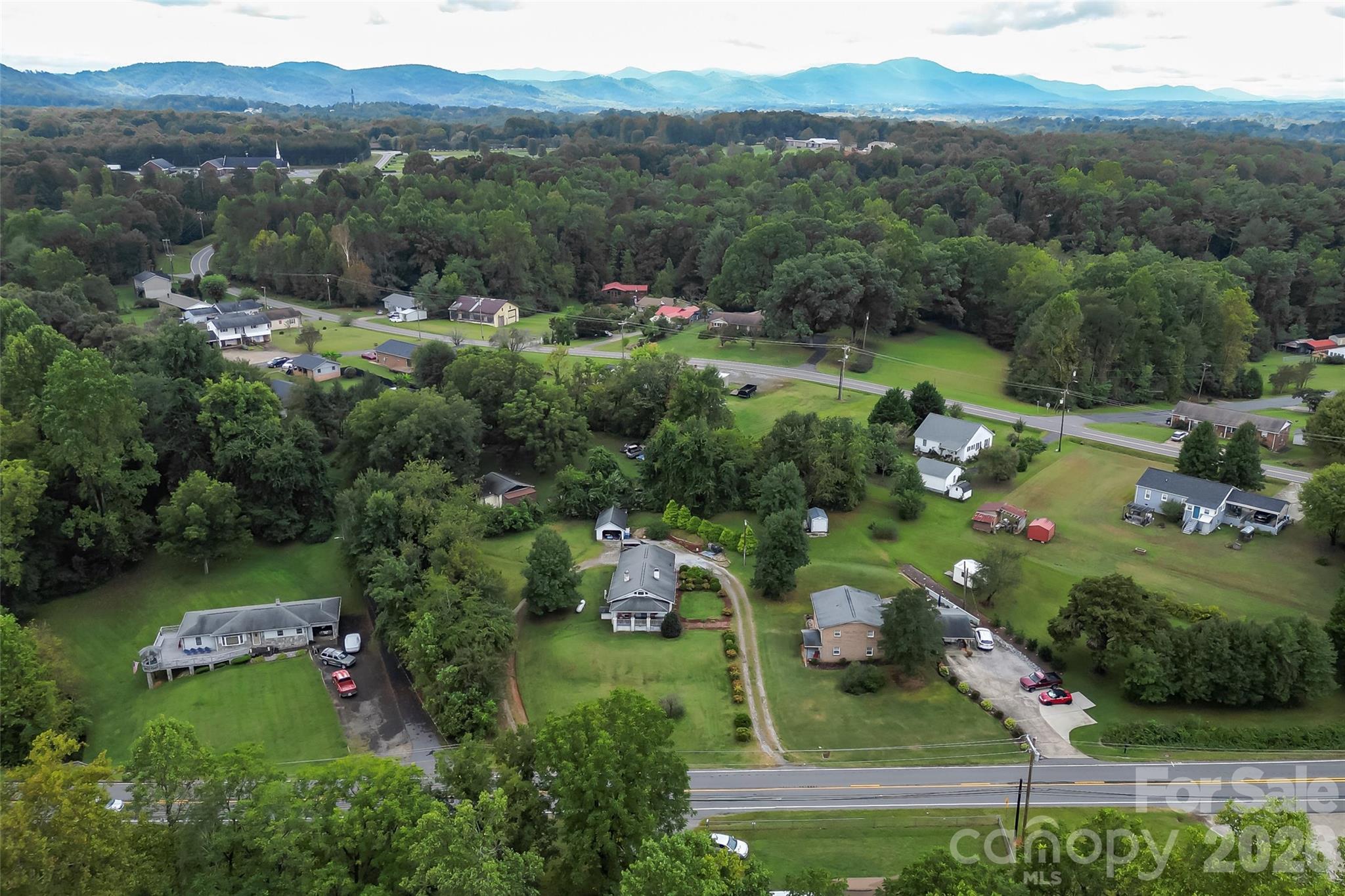 main property photo 23