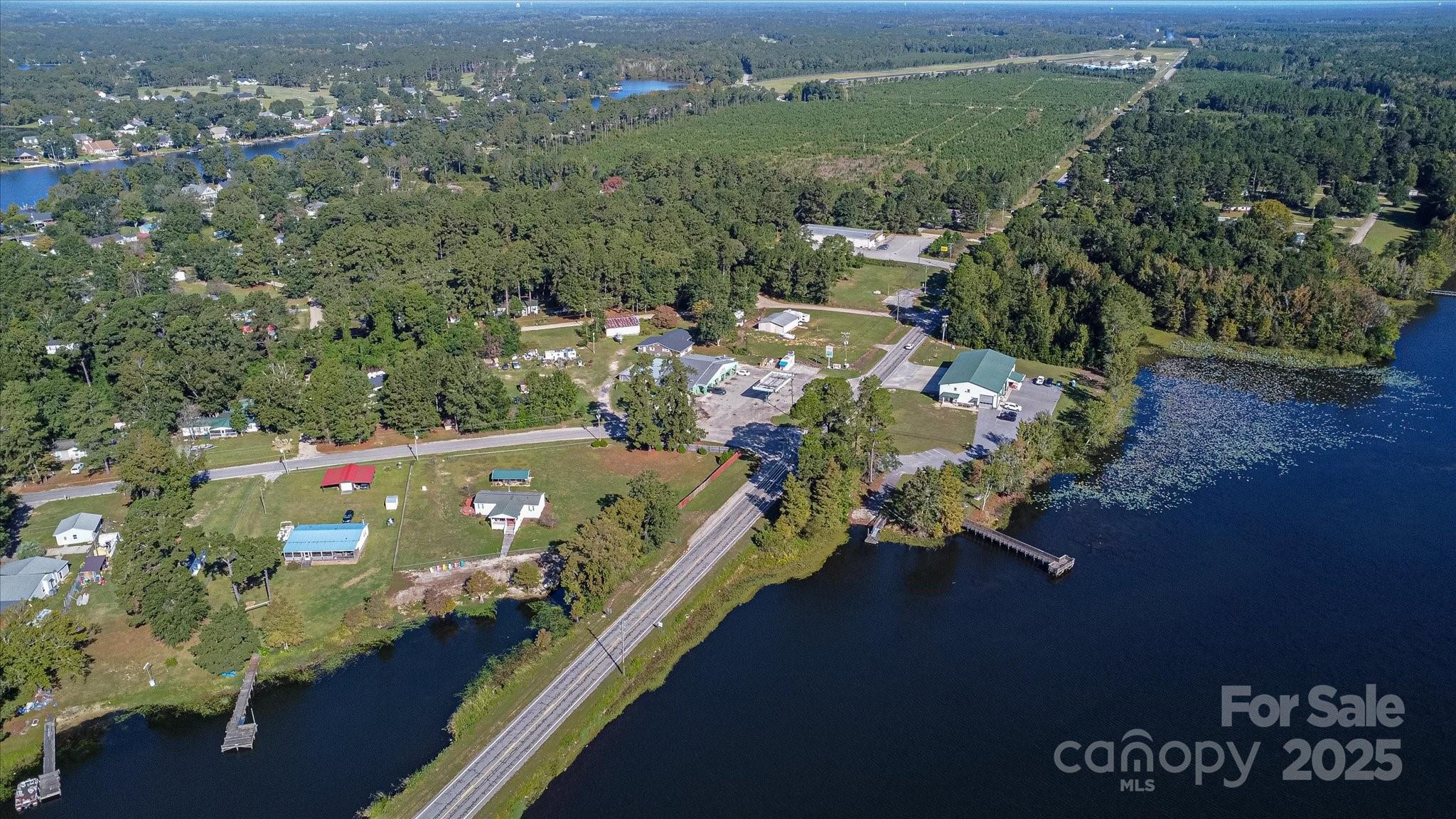 main property photo 40