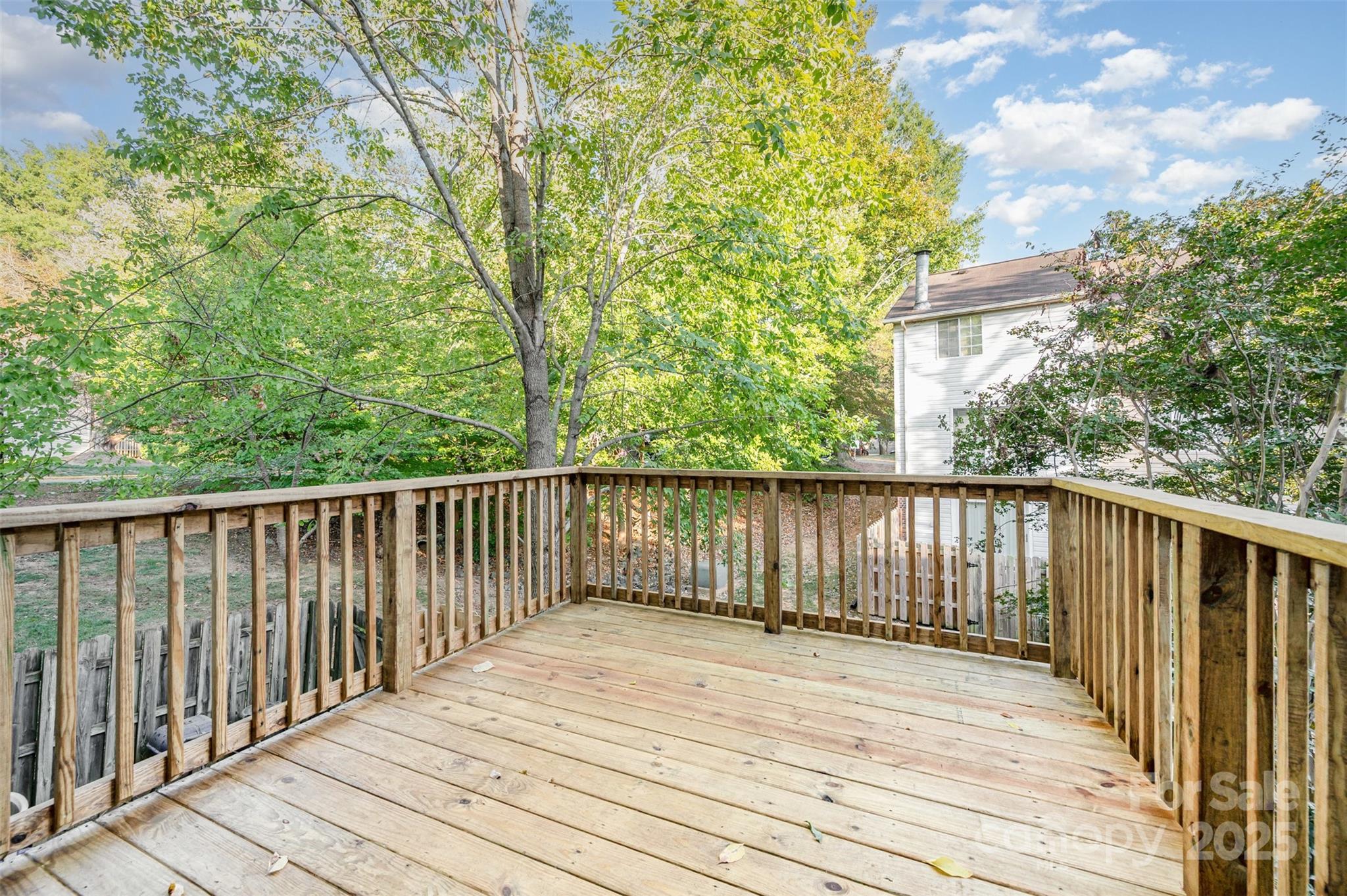 property viewer photo 15
