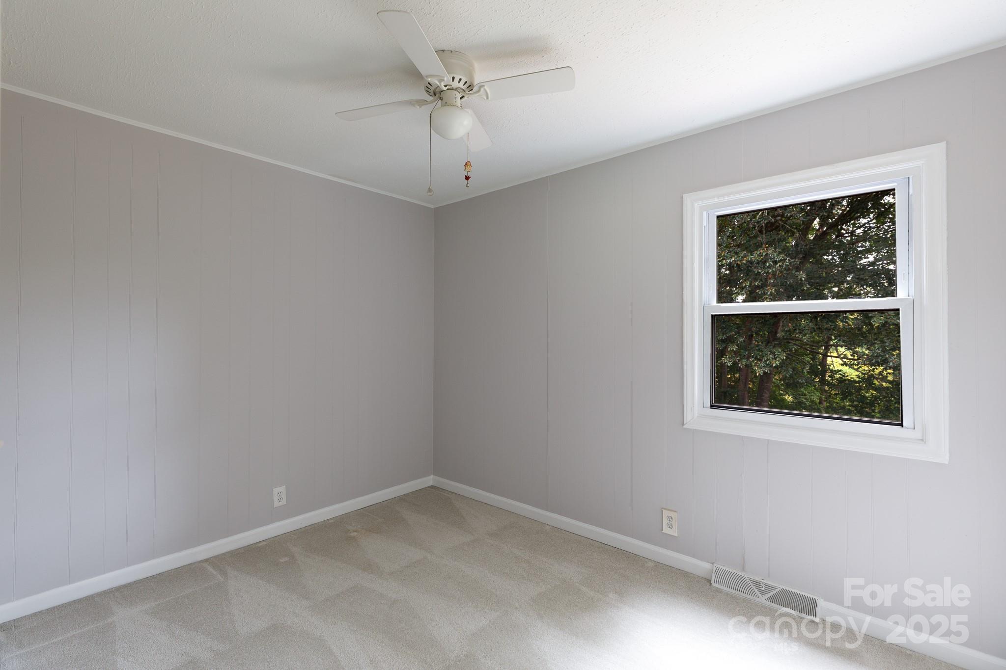 property viewer photo 14
