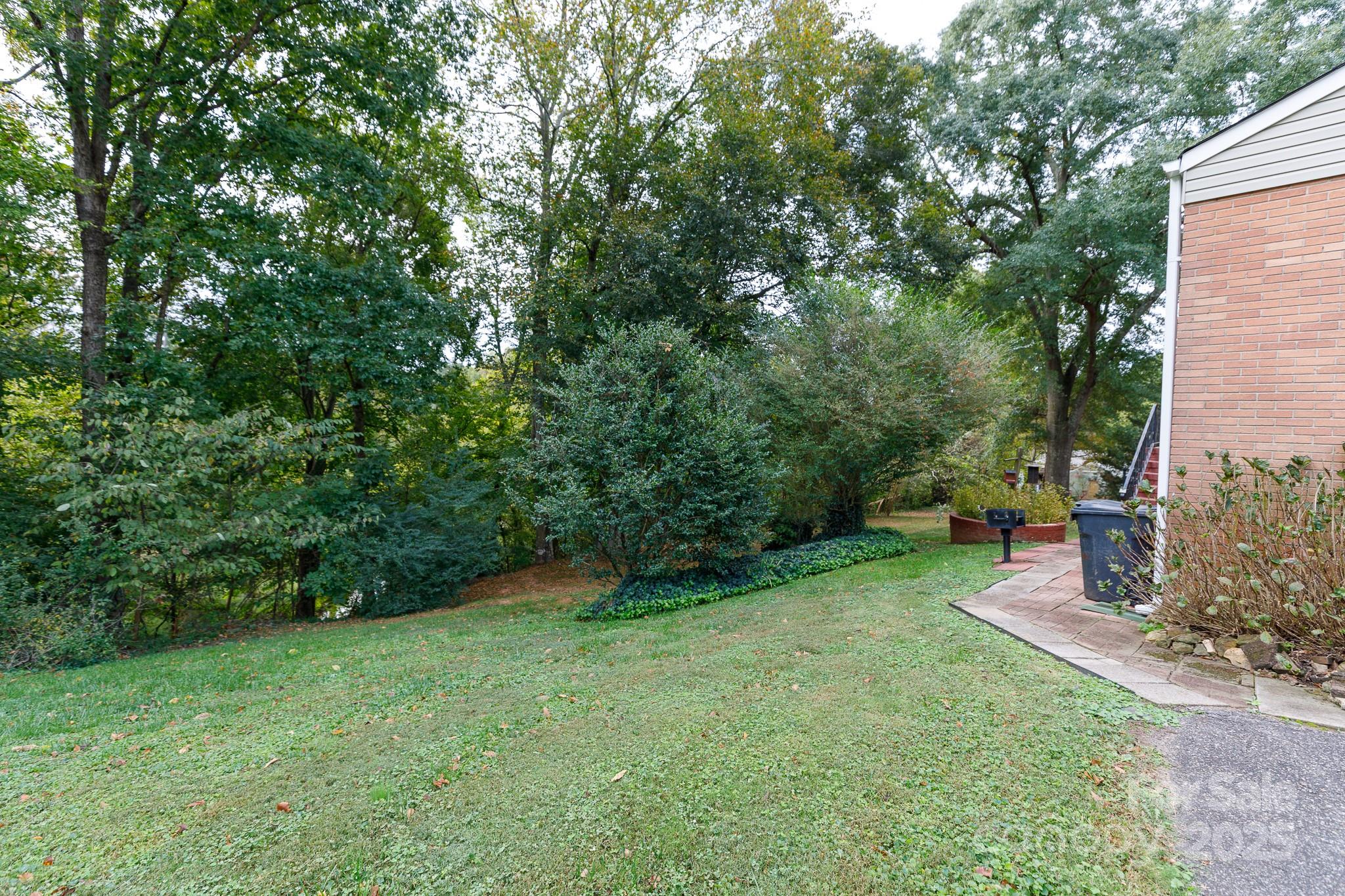 property viewer photo 26