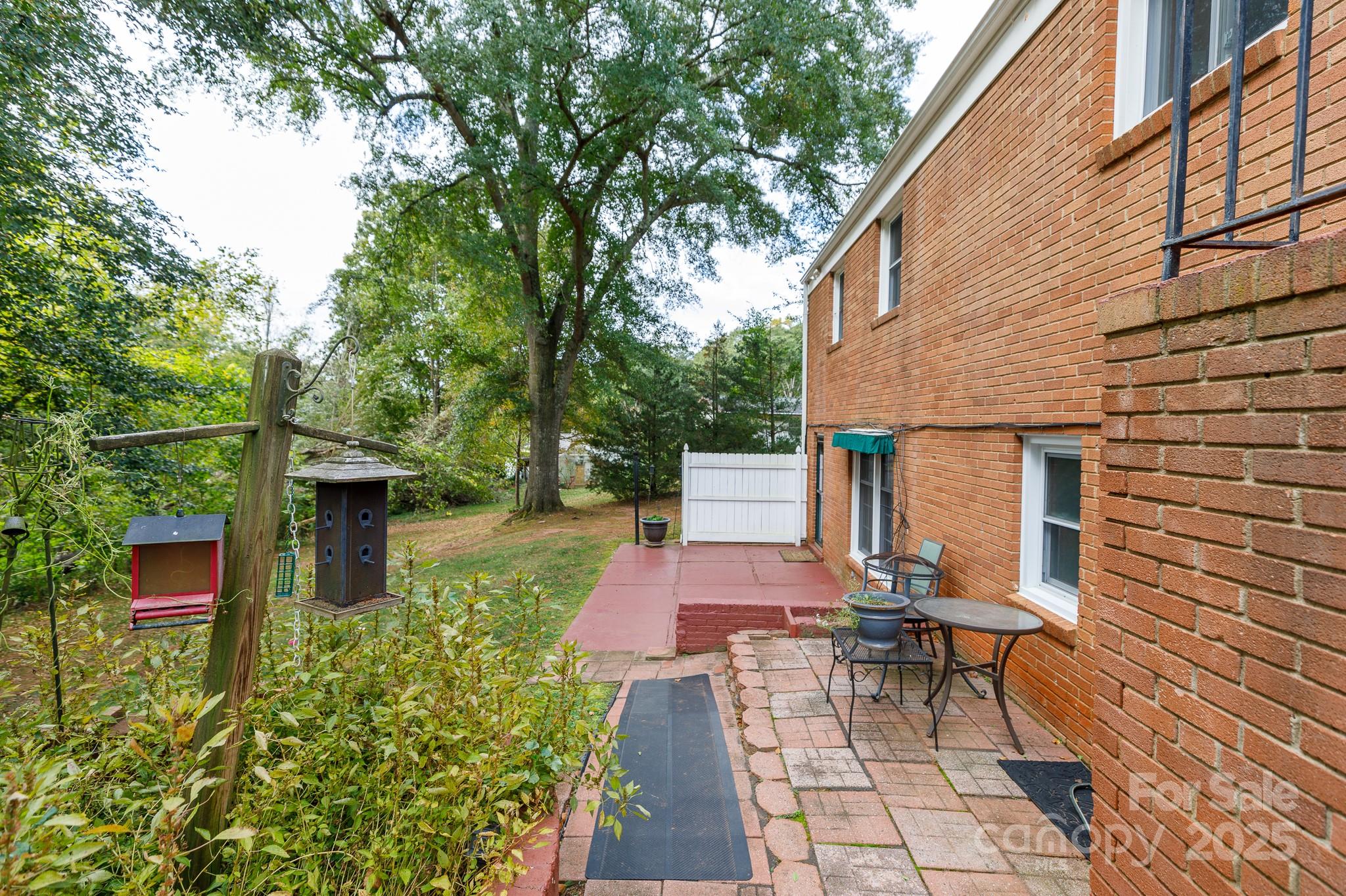 property viewer photo 27