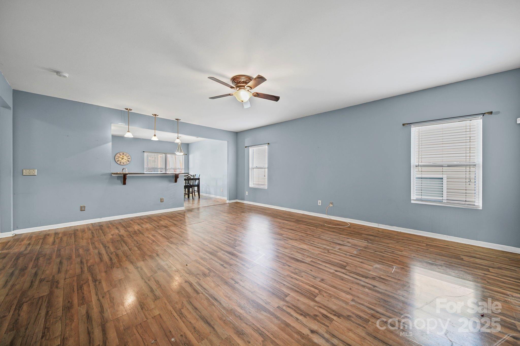 property viewer photo 1