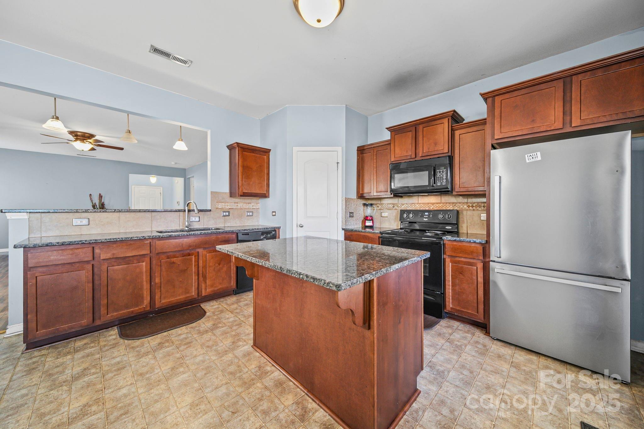 property viewer photo 8