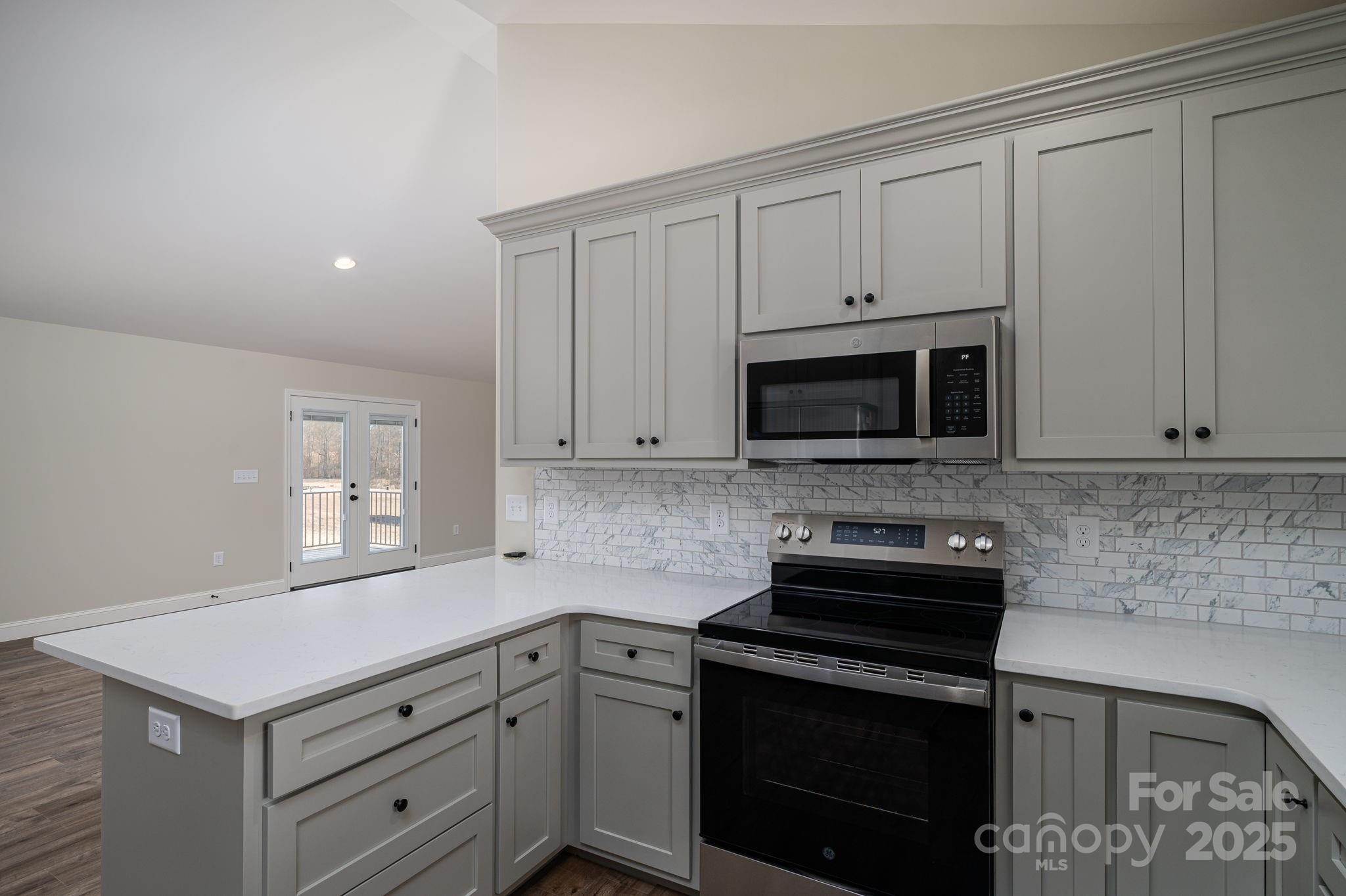 property viewer photo 13