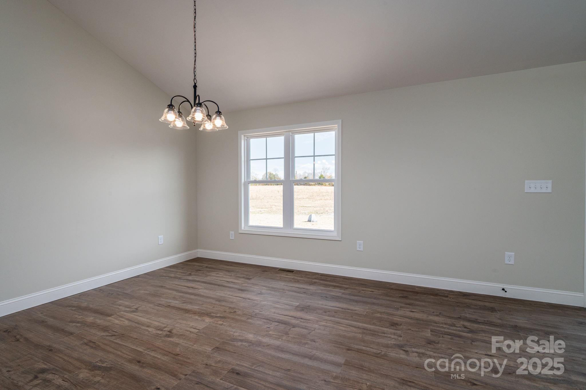 property viewer photo 15