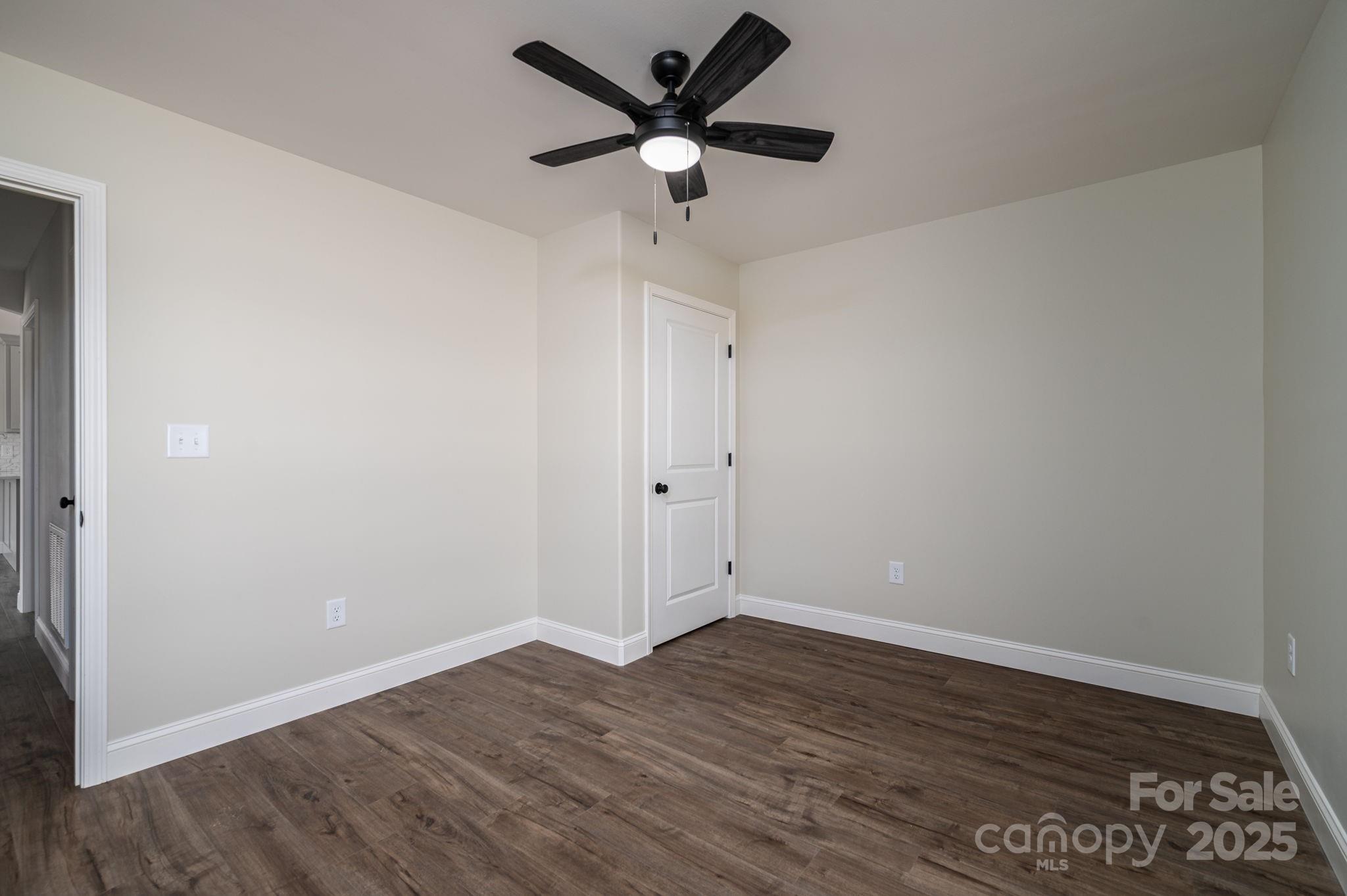 property viewer photo 22