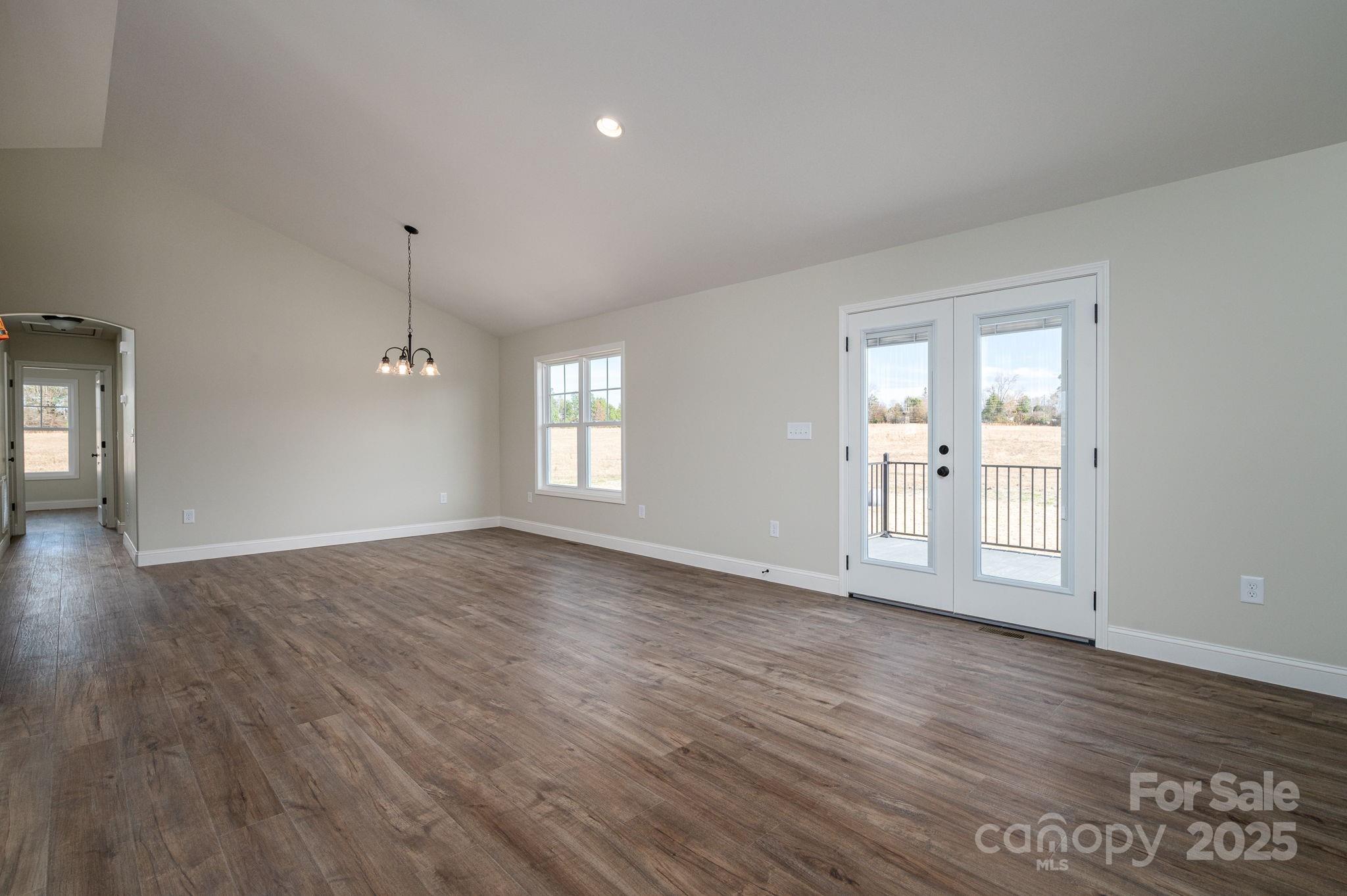 property viewer photo 8
