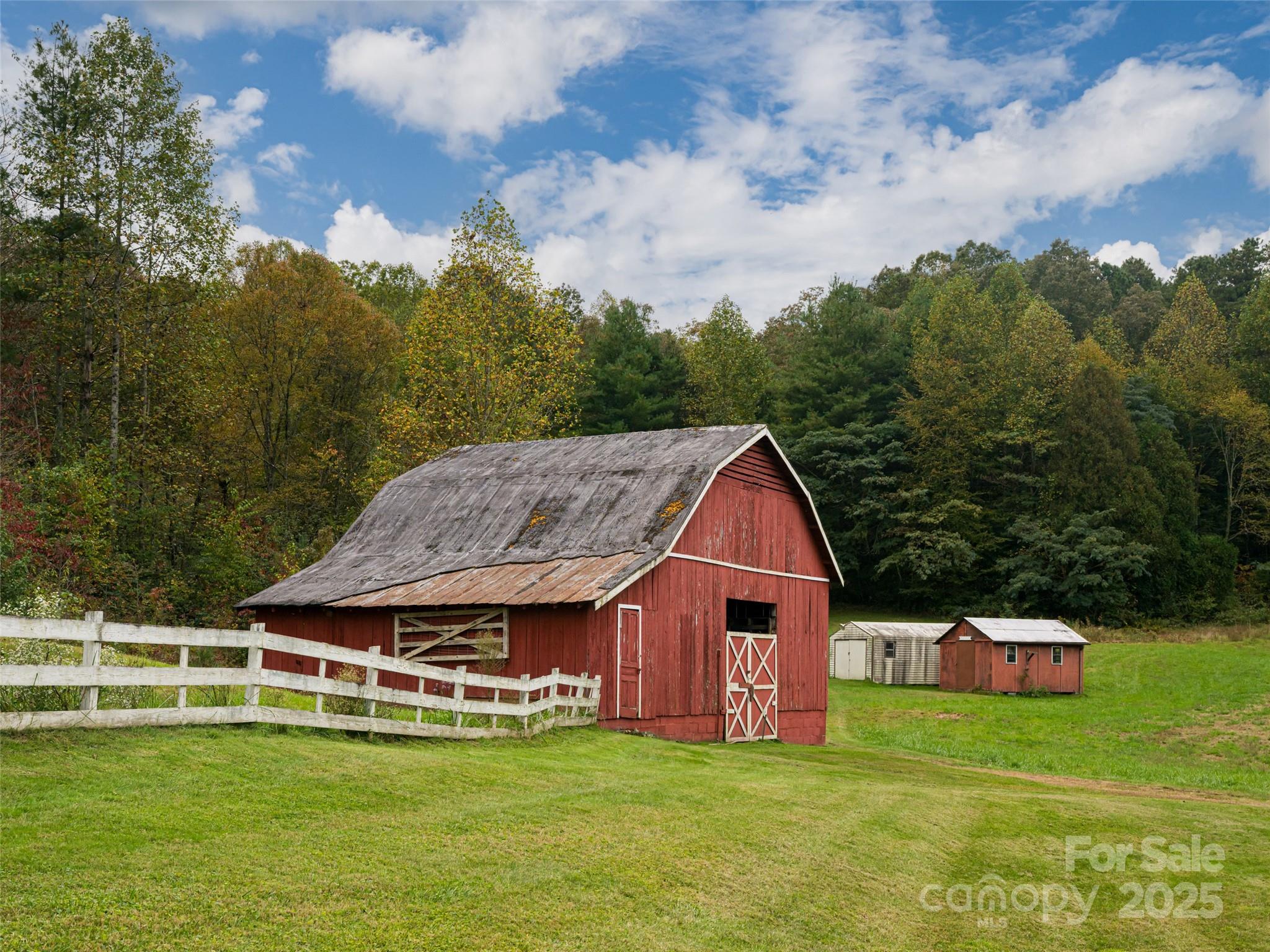 main property photo 10