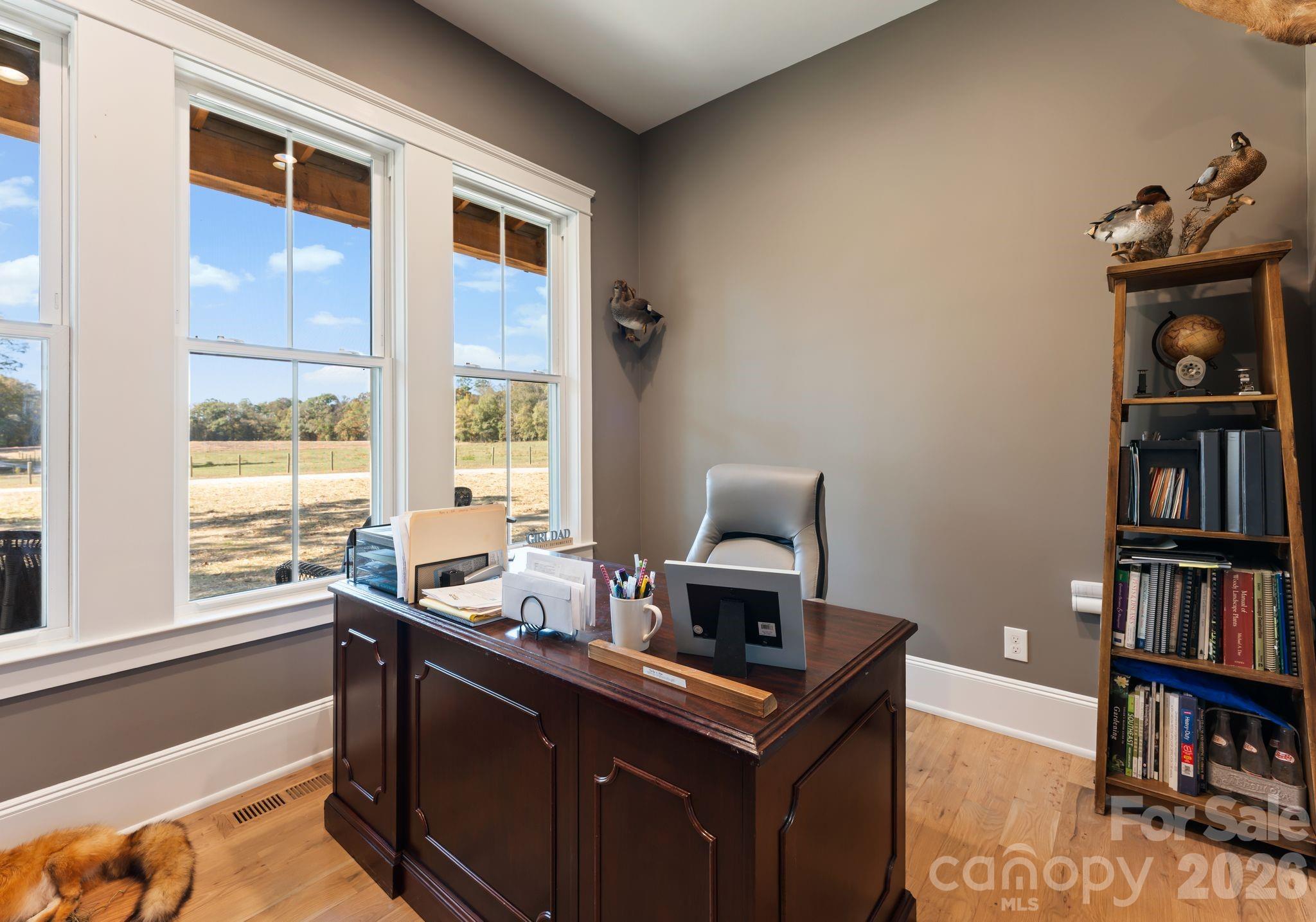 main property photo 18