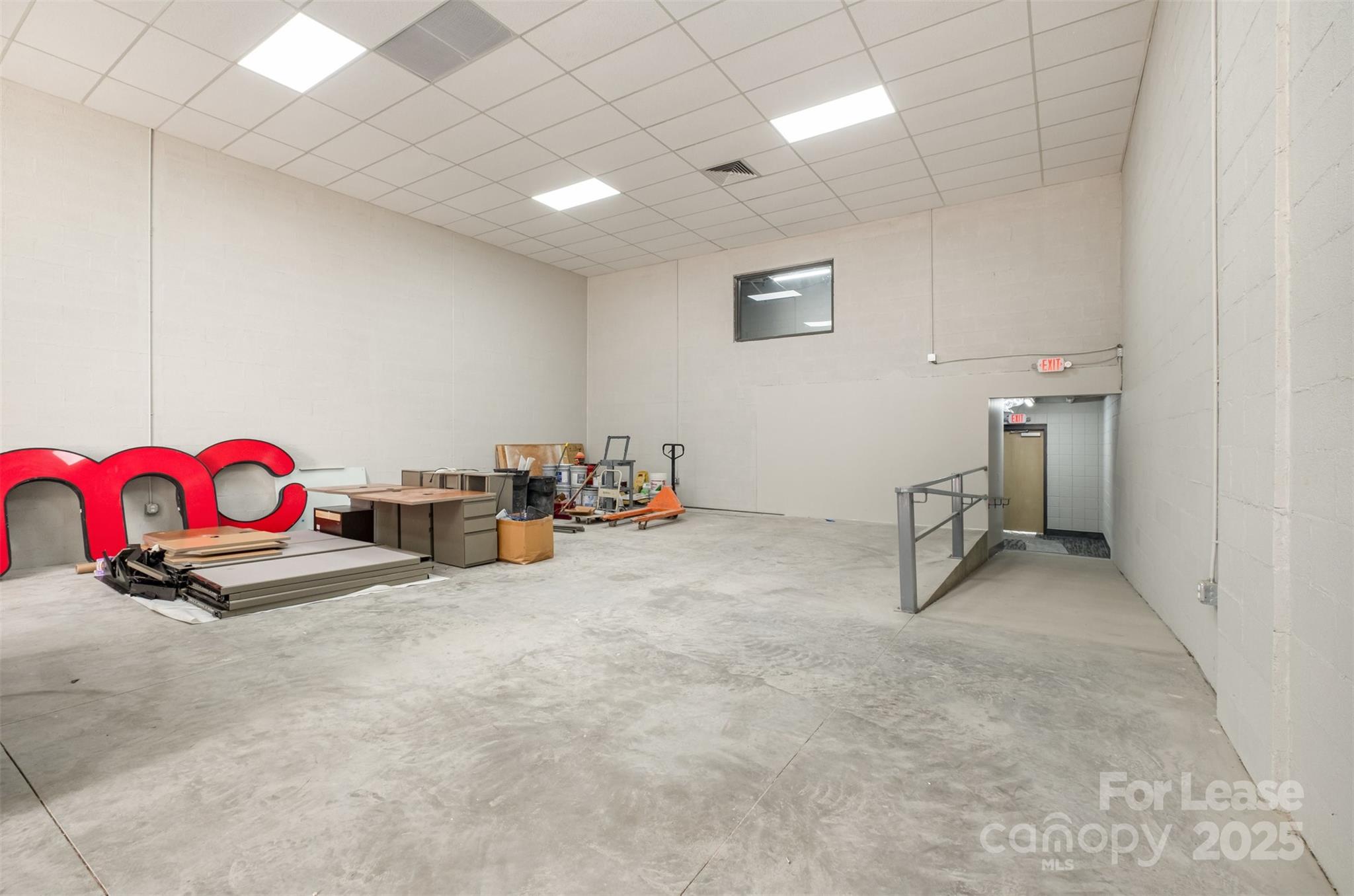 main property photo 19