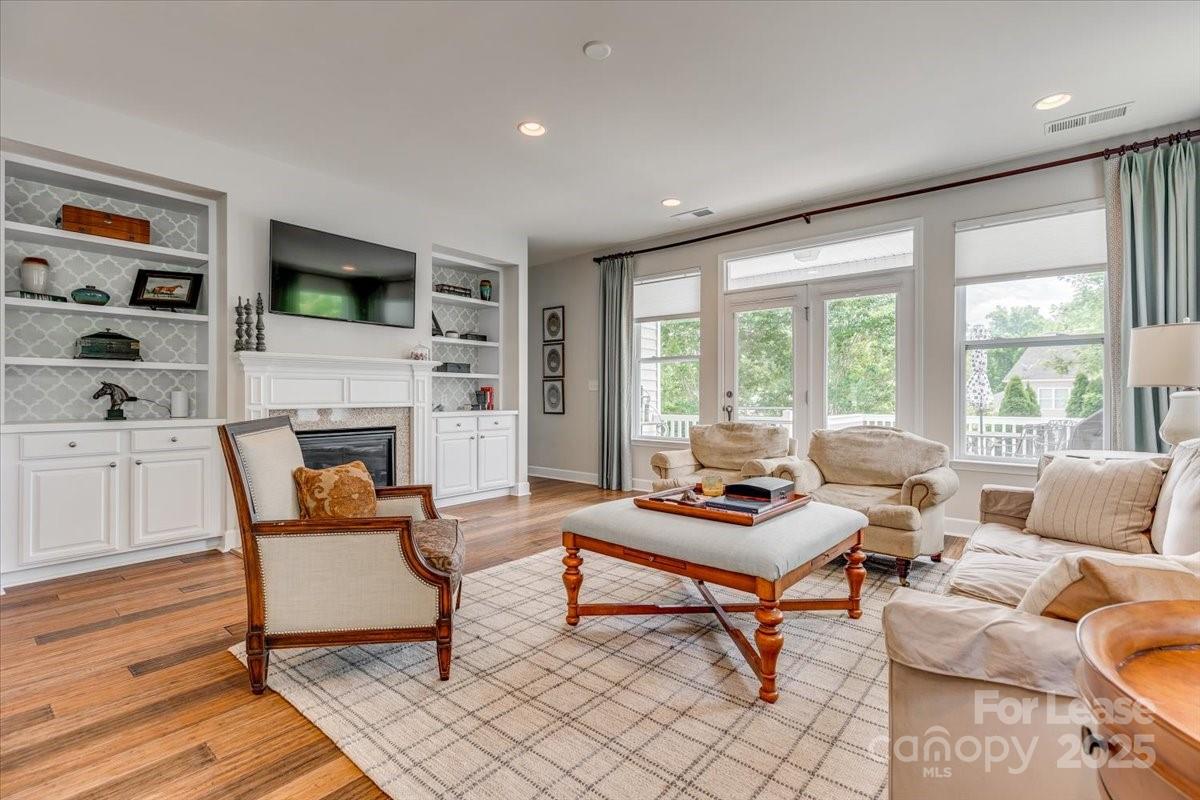 property viewer photo 10