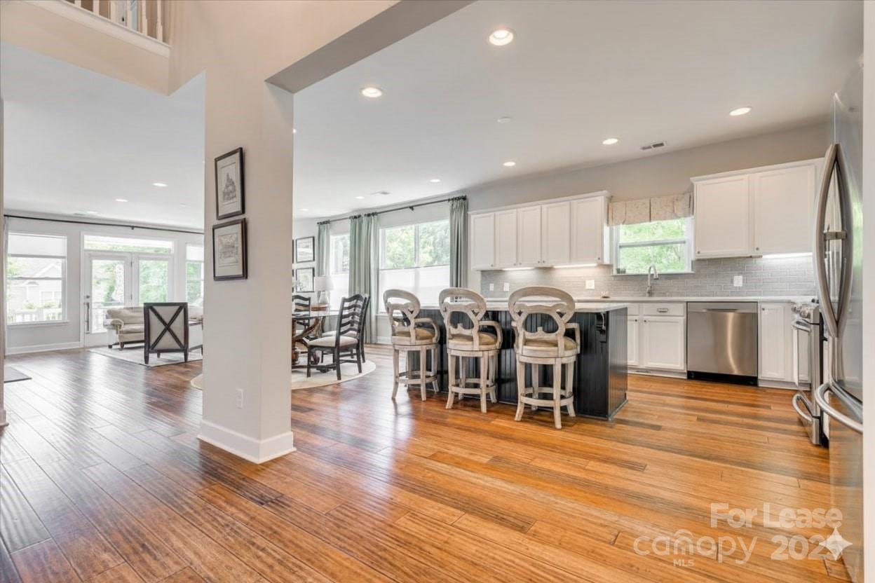 property viewer photo 12