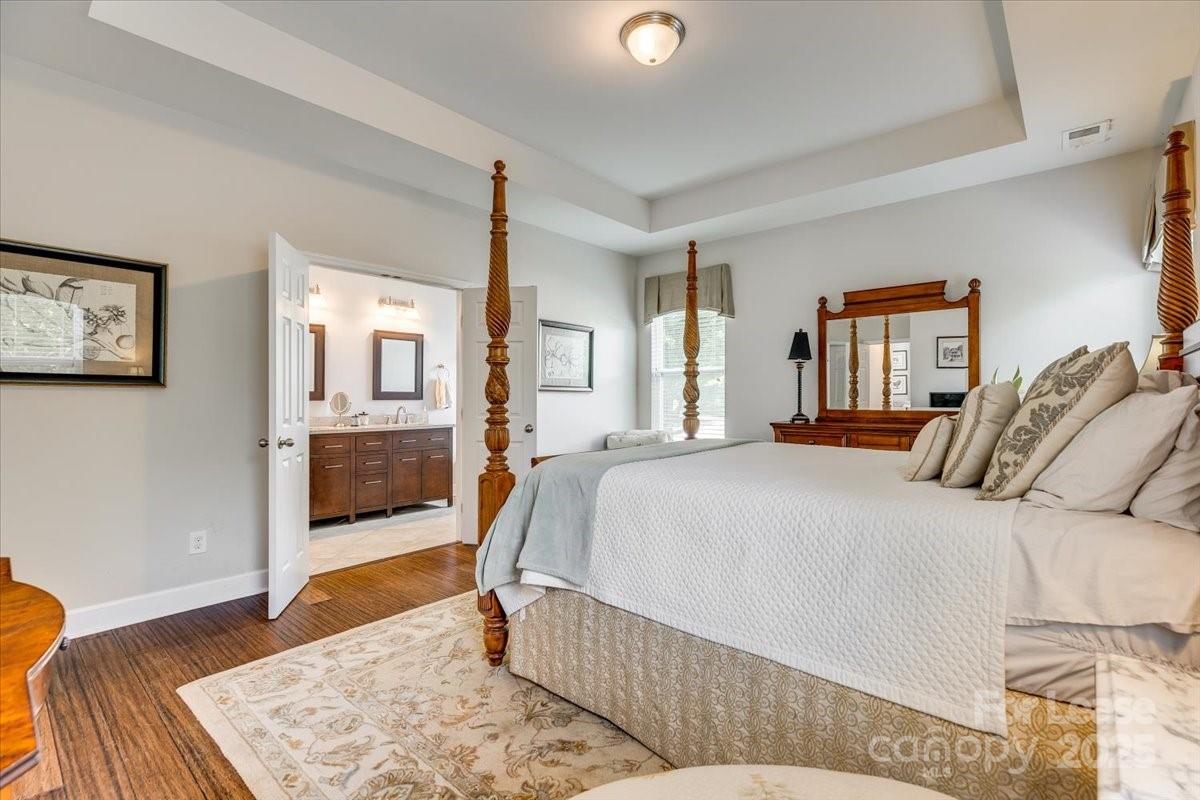 property viewer photo 21
