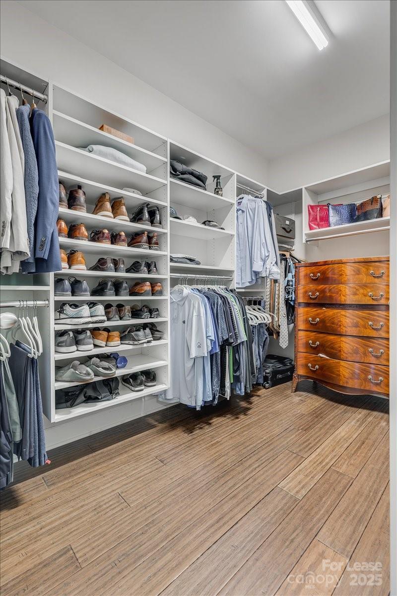 property viewer photo 25