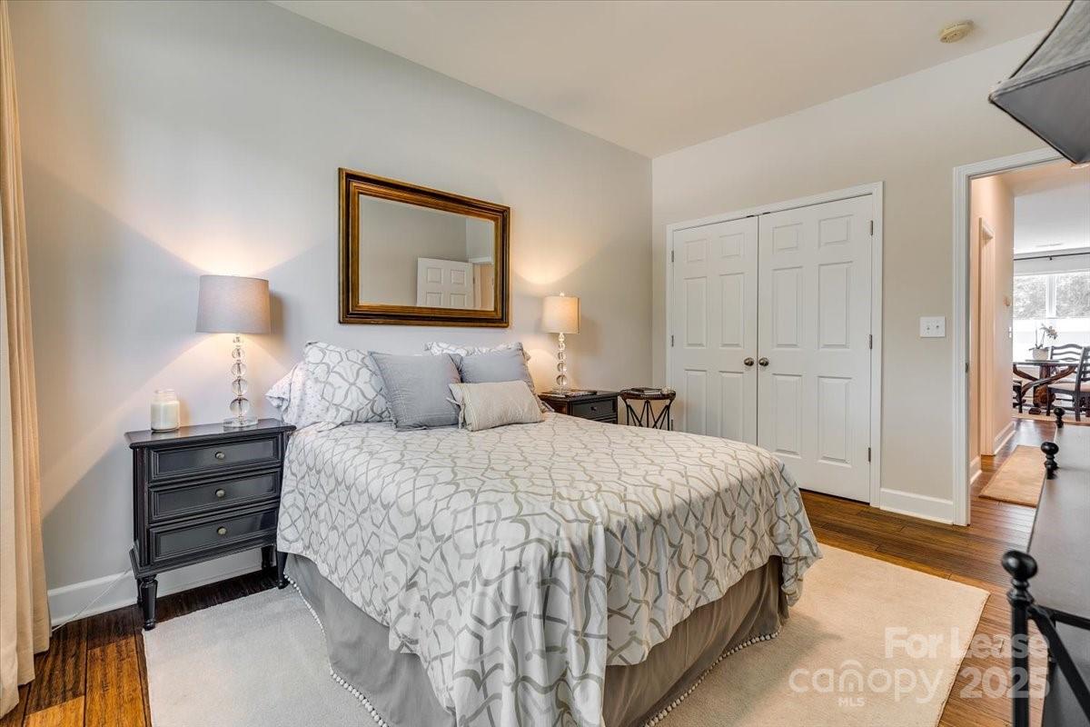 property viewer photo 27