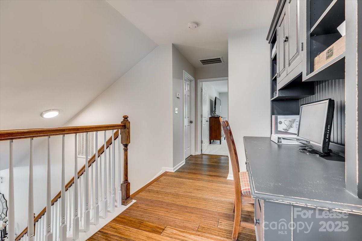 property viewer photo 31
