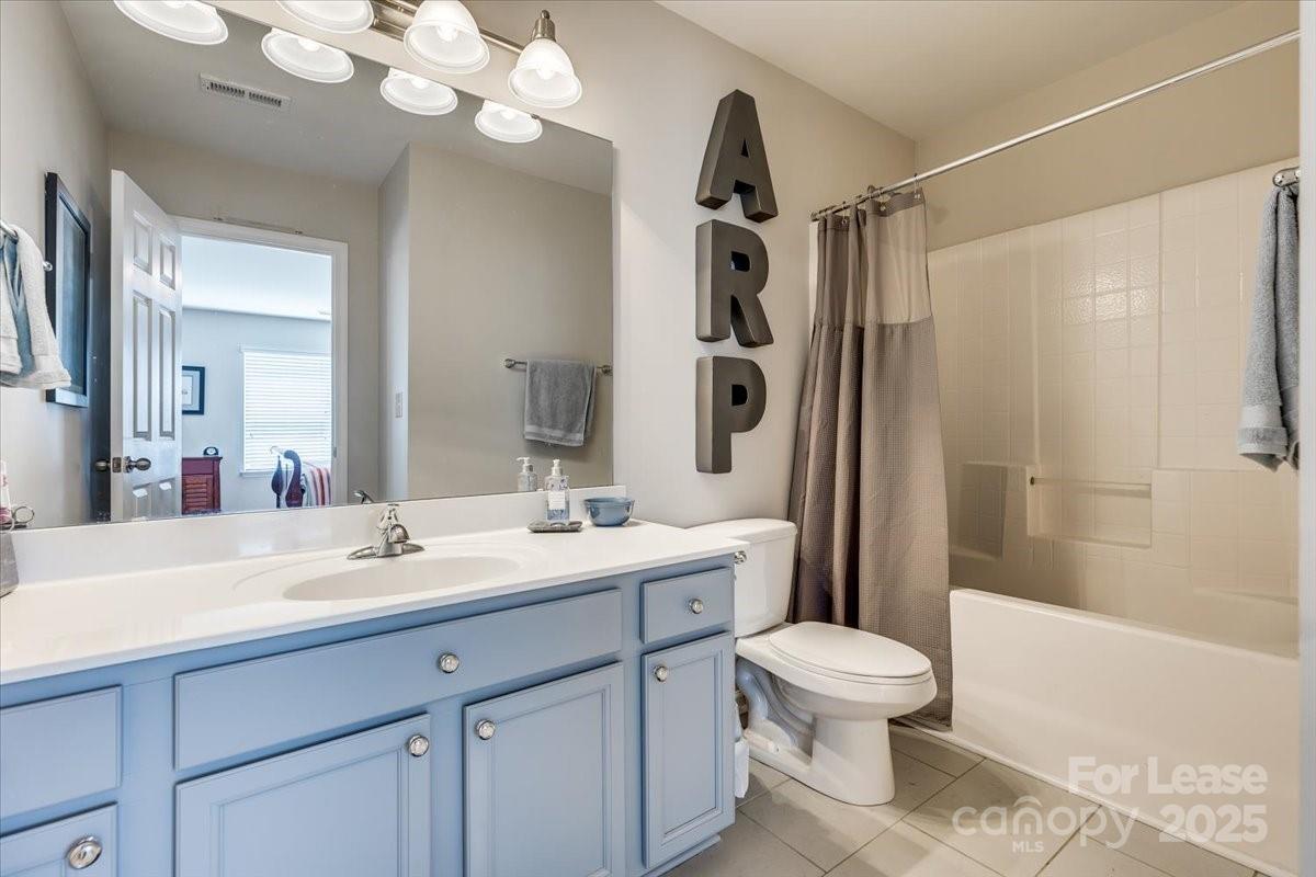 property viewer photo 35