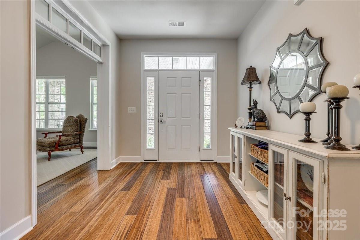 property viewer photo 4