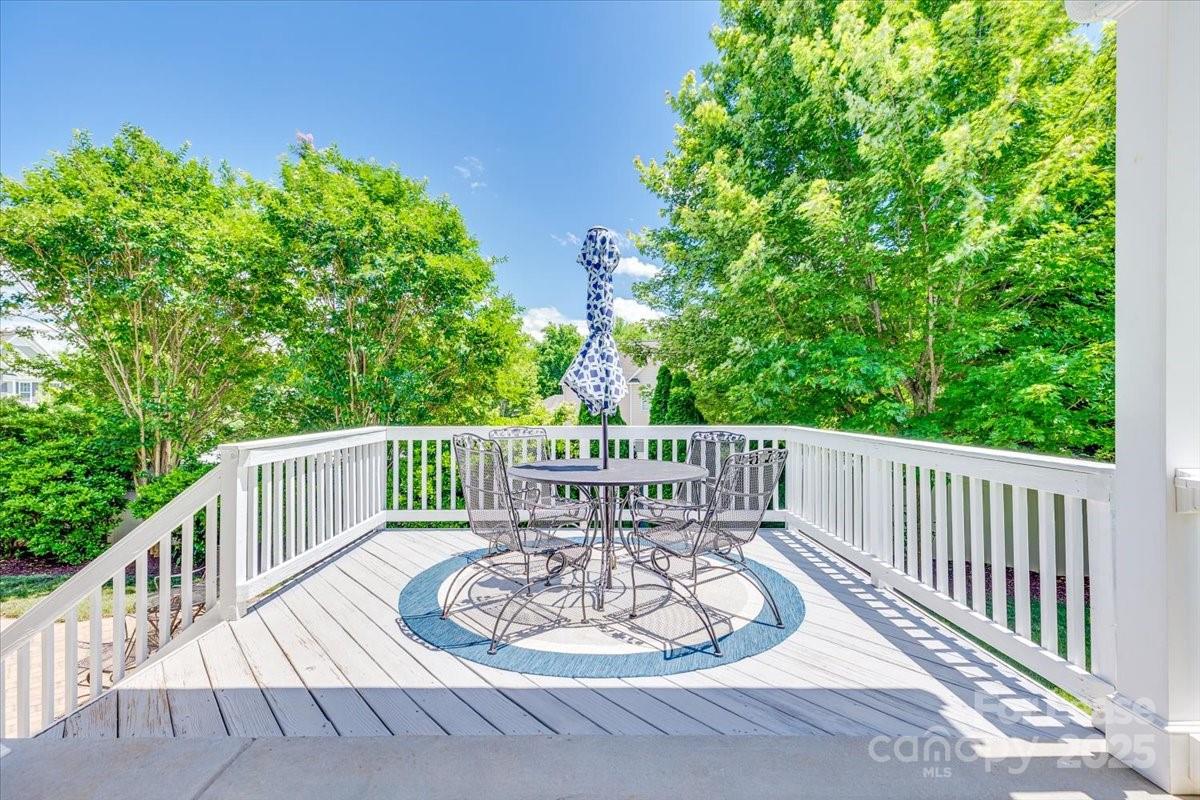property viewer photo 42