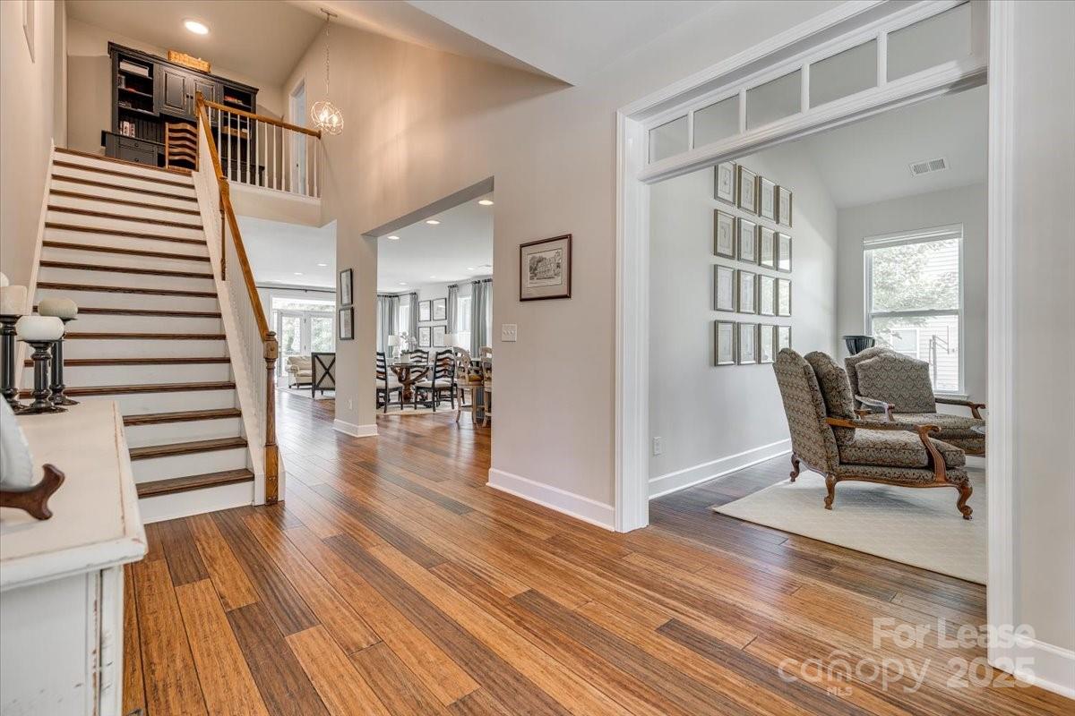 property viewer photo 5
