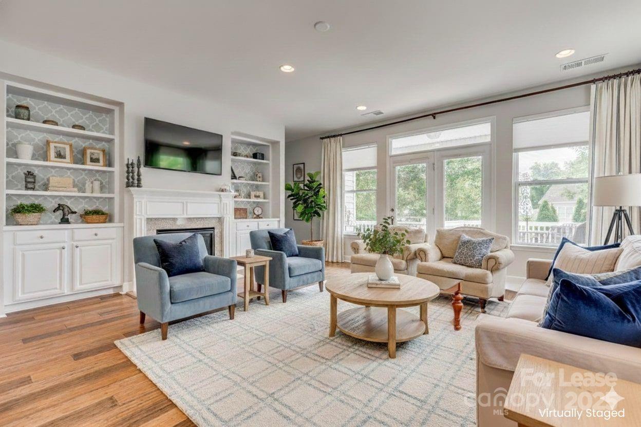 property viewer photo 9
