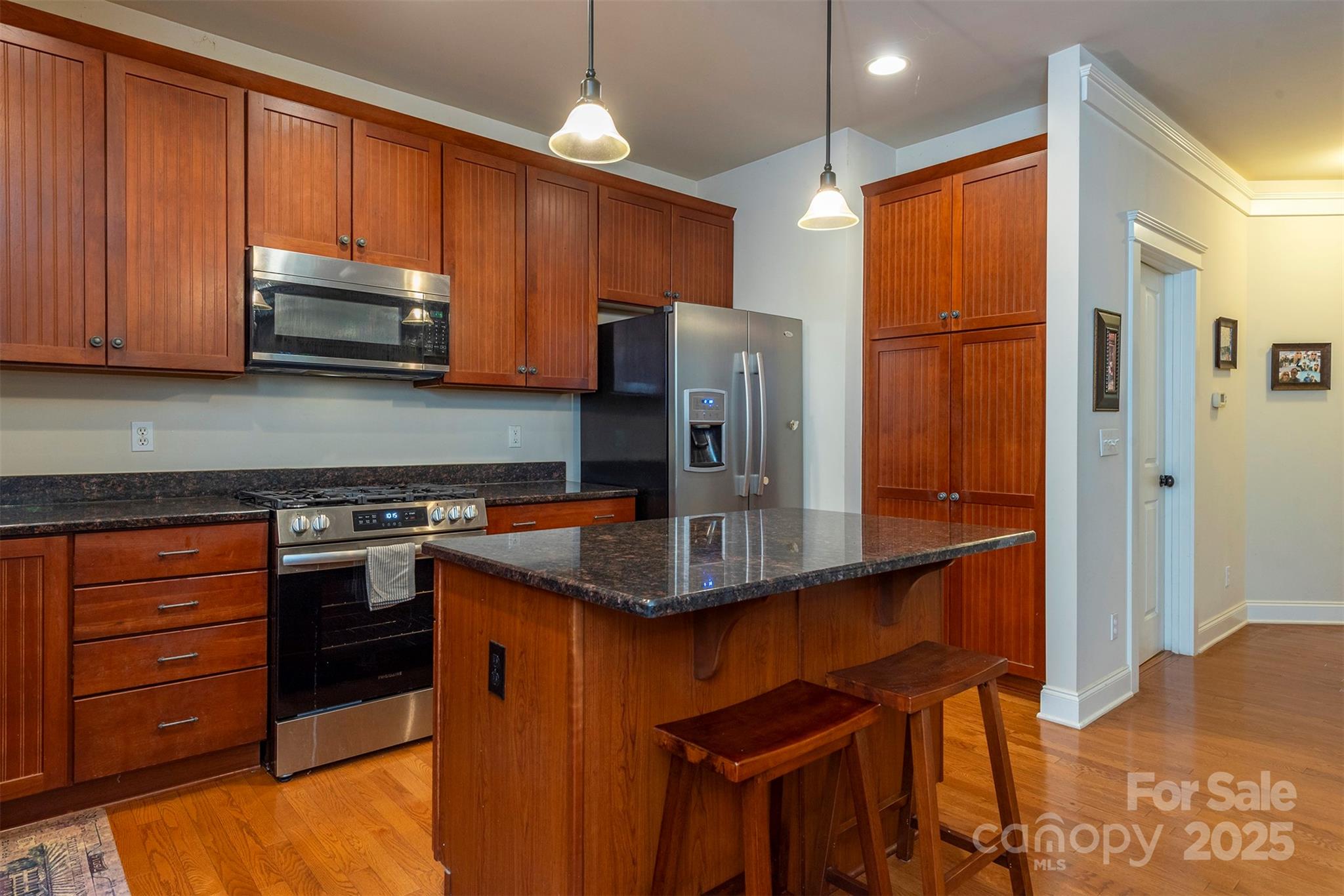 main property photo 12