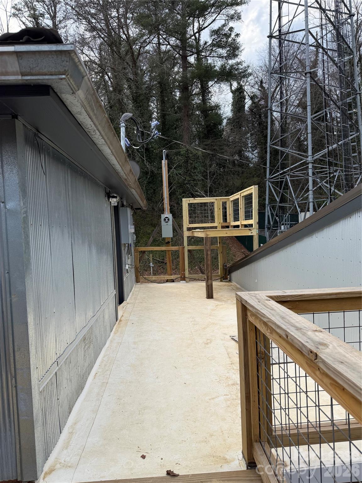 main property photo 14