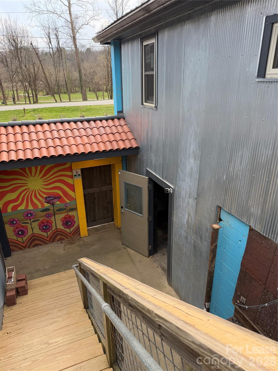main property photo 15